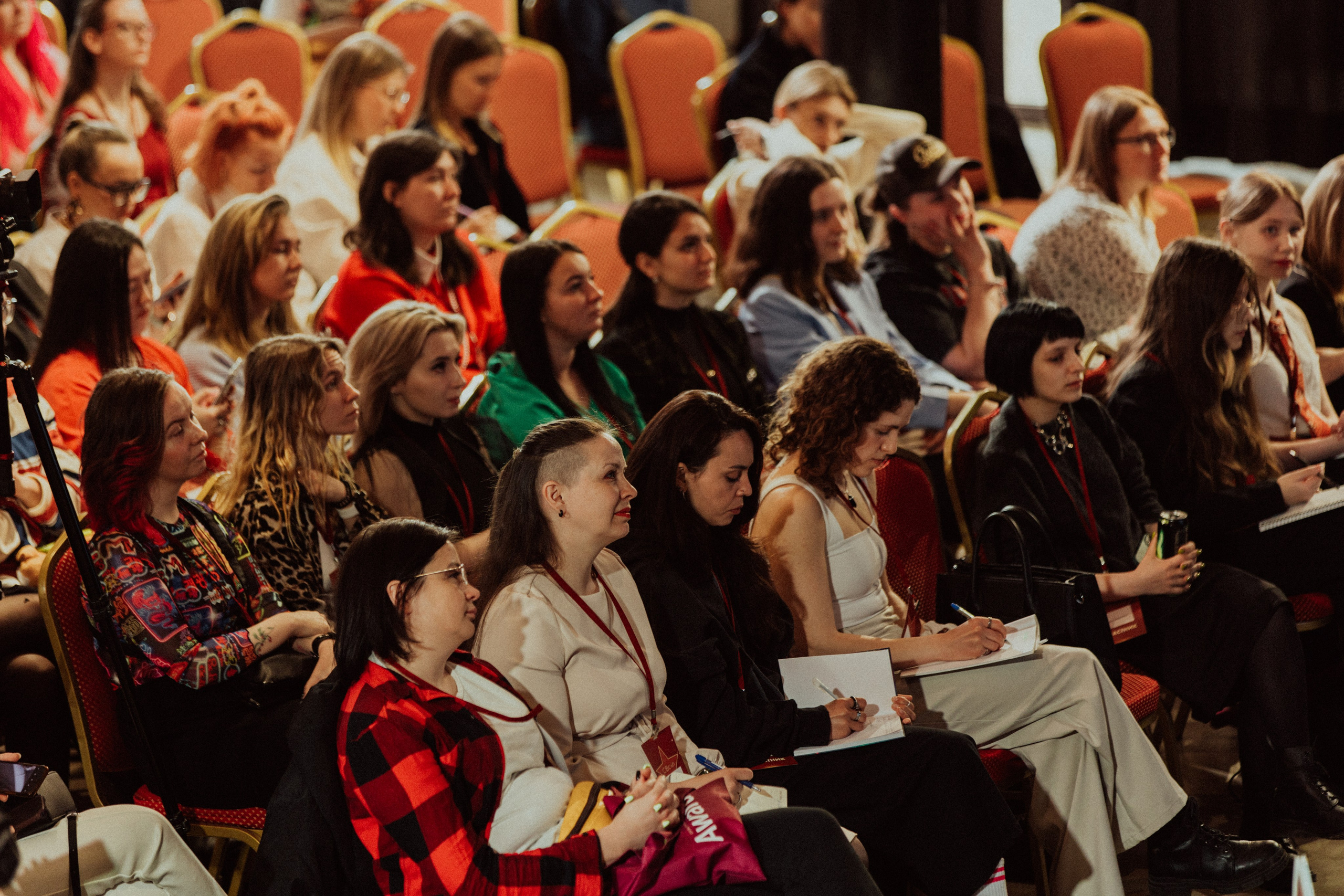 CBcon. Фотограф анималист в Москве Майорова Евгения