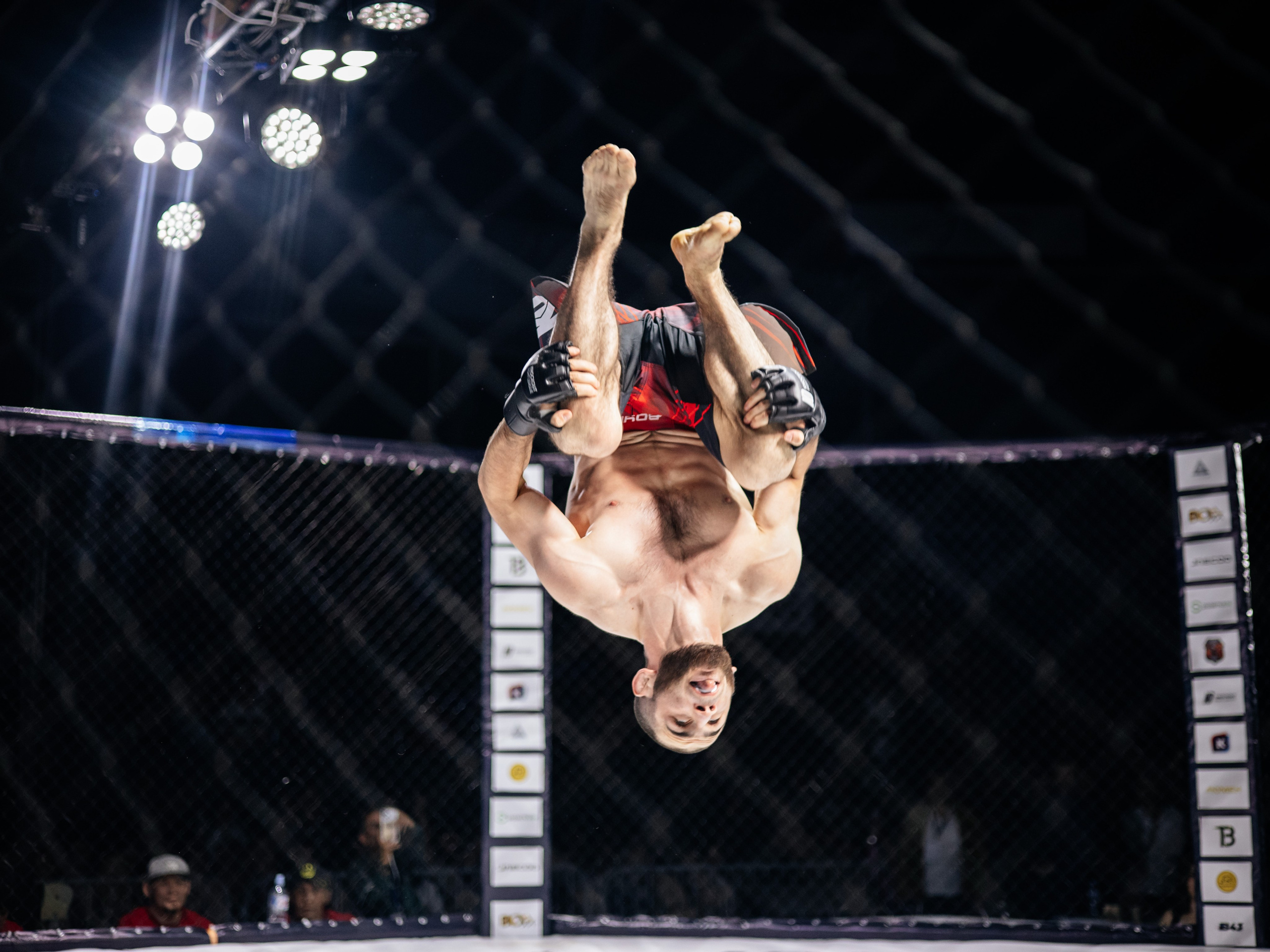 Бойцовская лига «KNOCK OUT». KRIS KRUPINNIKOVA