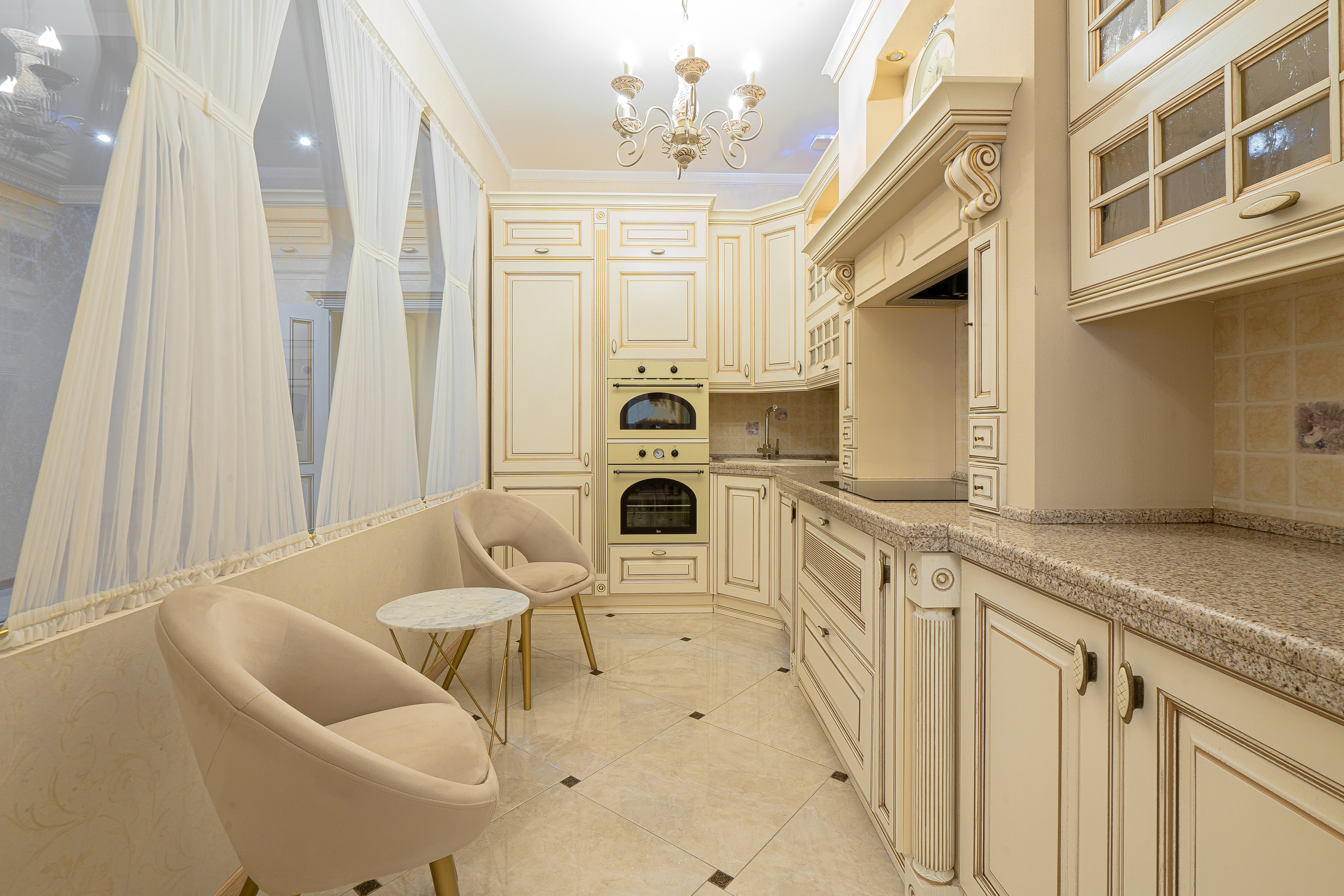 Счастливая. AEprod 📸 Фото | 3D туры | Видео | Озвучивание