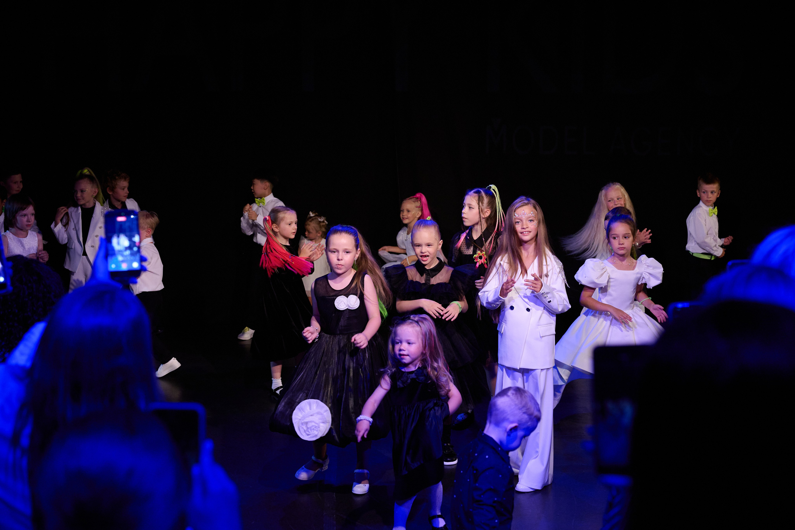 Выпускной модельной школы Happy Kids. Портретный фотограф Санкт-Петербург Владимир Веселов