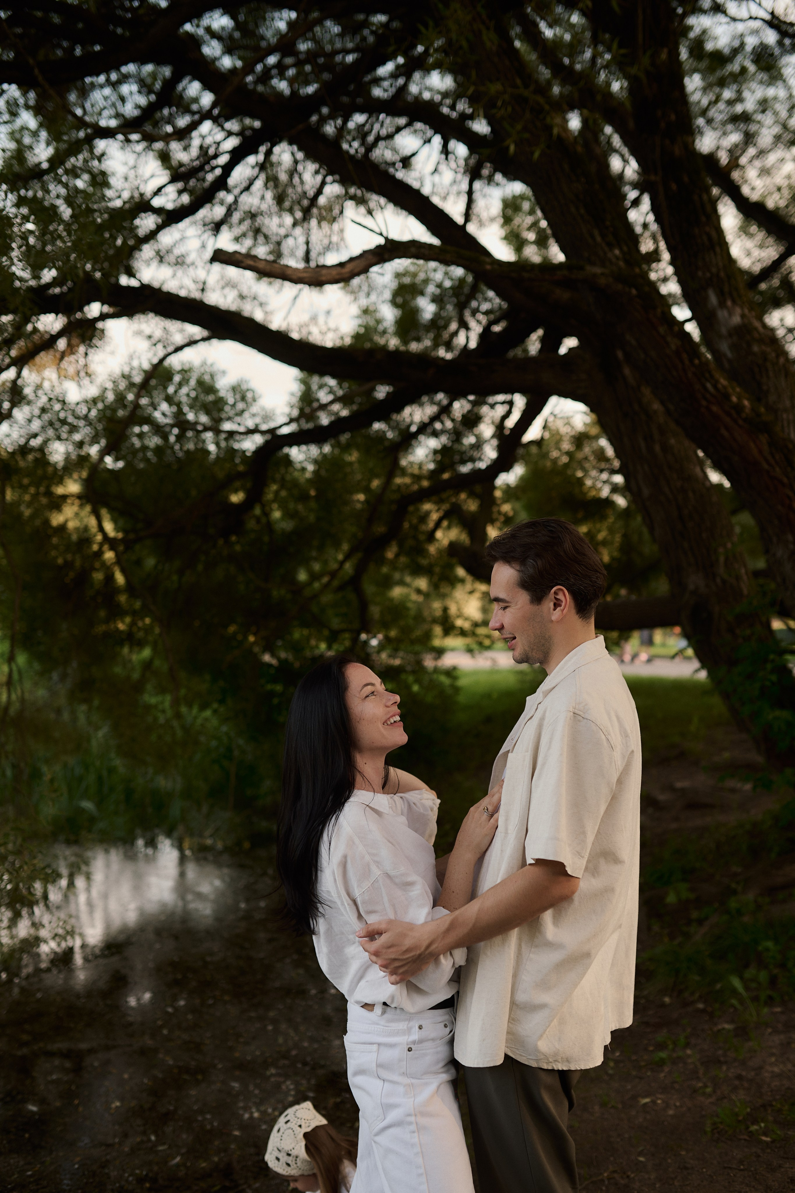 Рохус, Юля и Оливия в парке Останкино. Семейный и свадебный lifestyle-фотограф в Москве Мария Петрова