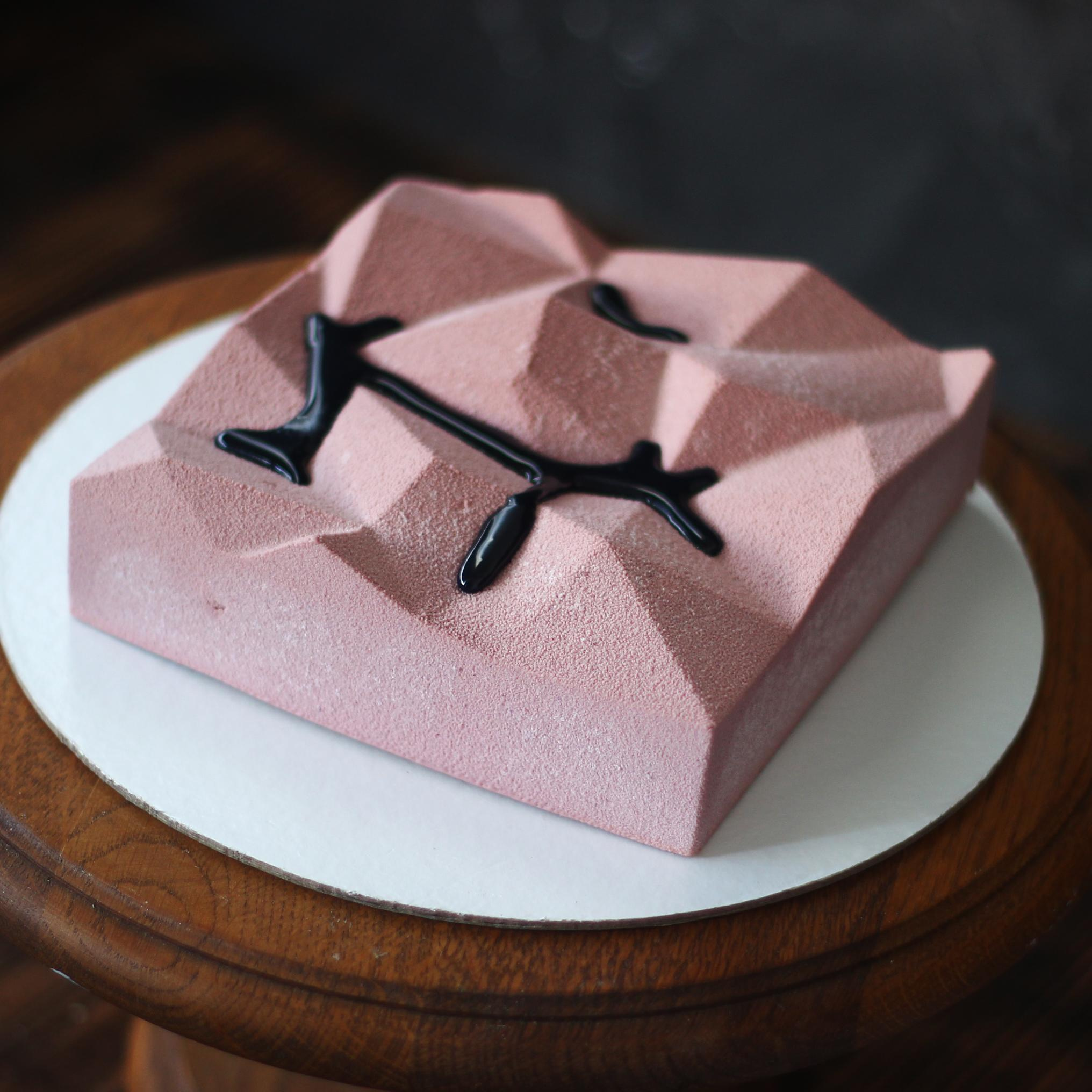 Варианты мужских муссовых тортов. Кондитер Наталья Ташматова