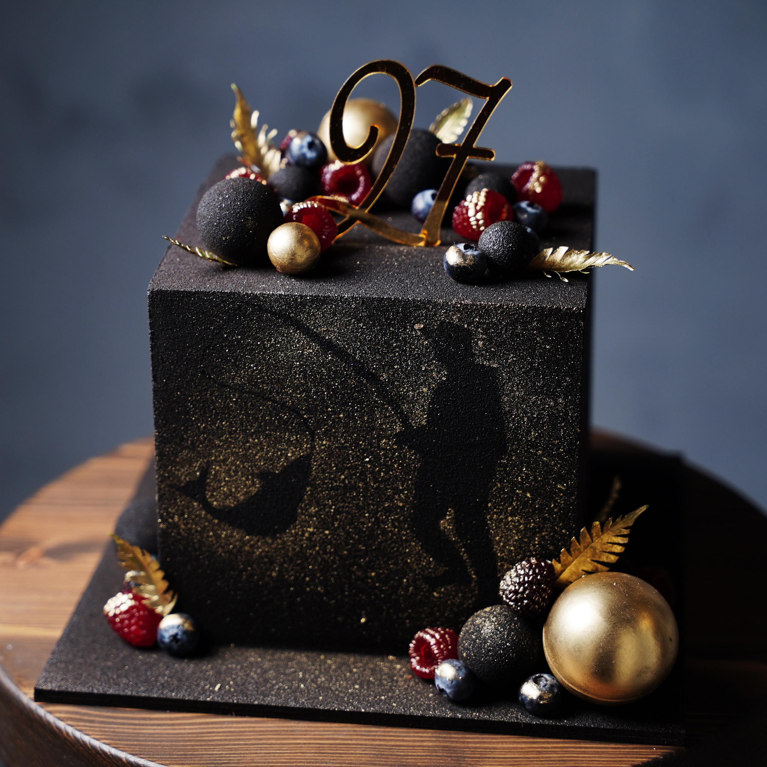 Варианты мужских бисквитных тортов. Кондитер Наталья Ташматова