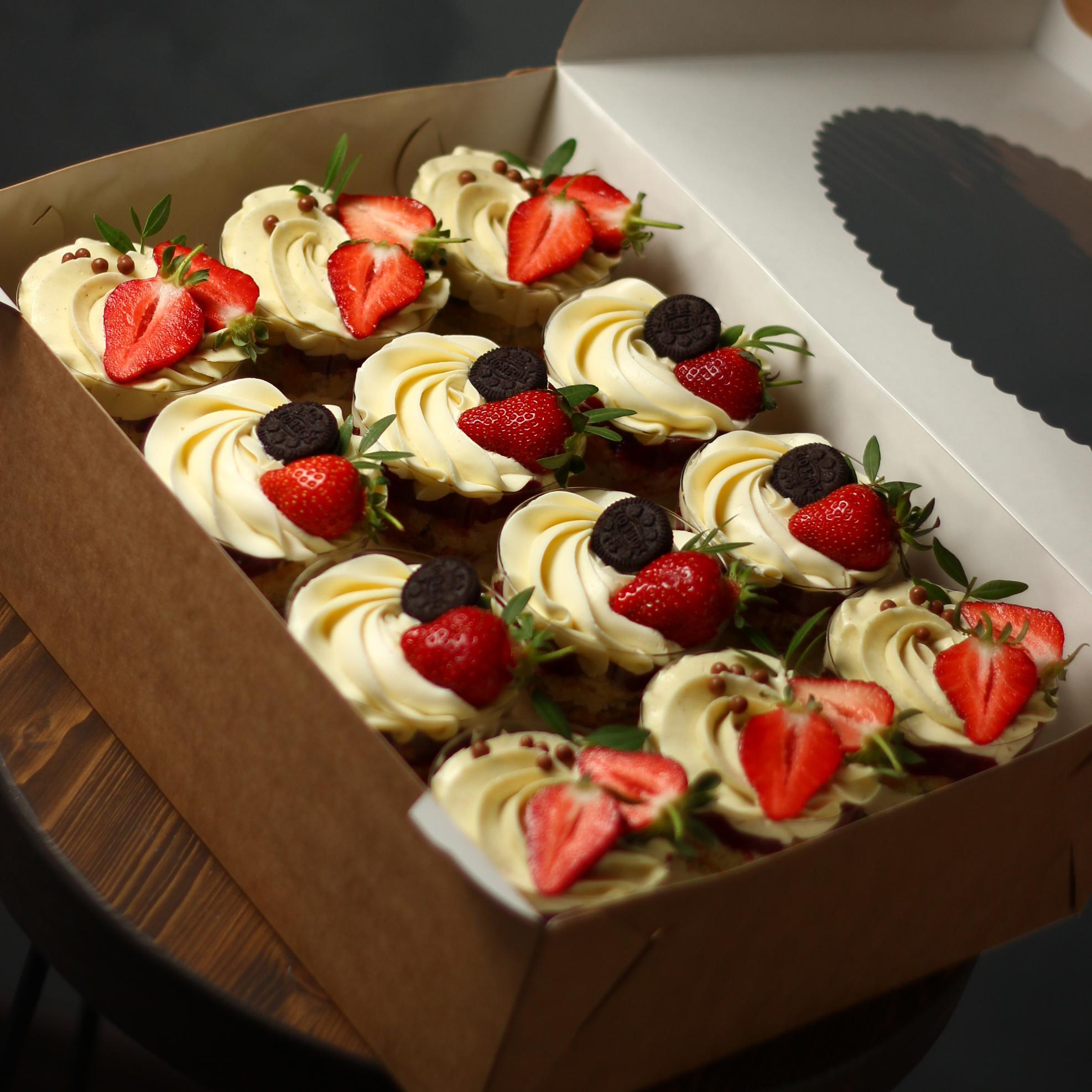 Варианты трайфлов и капкейков. Кондитер Наталья Ташматова