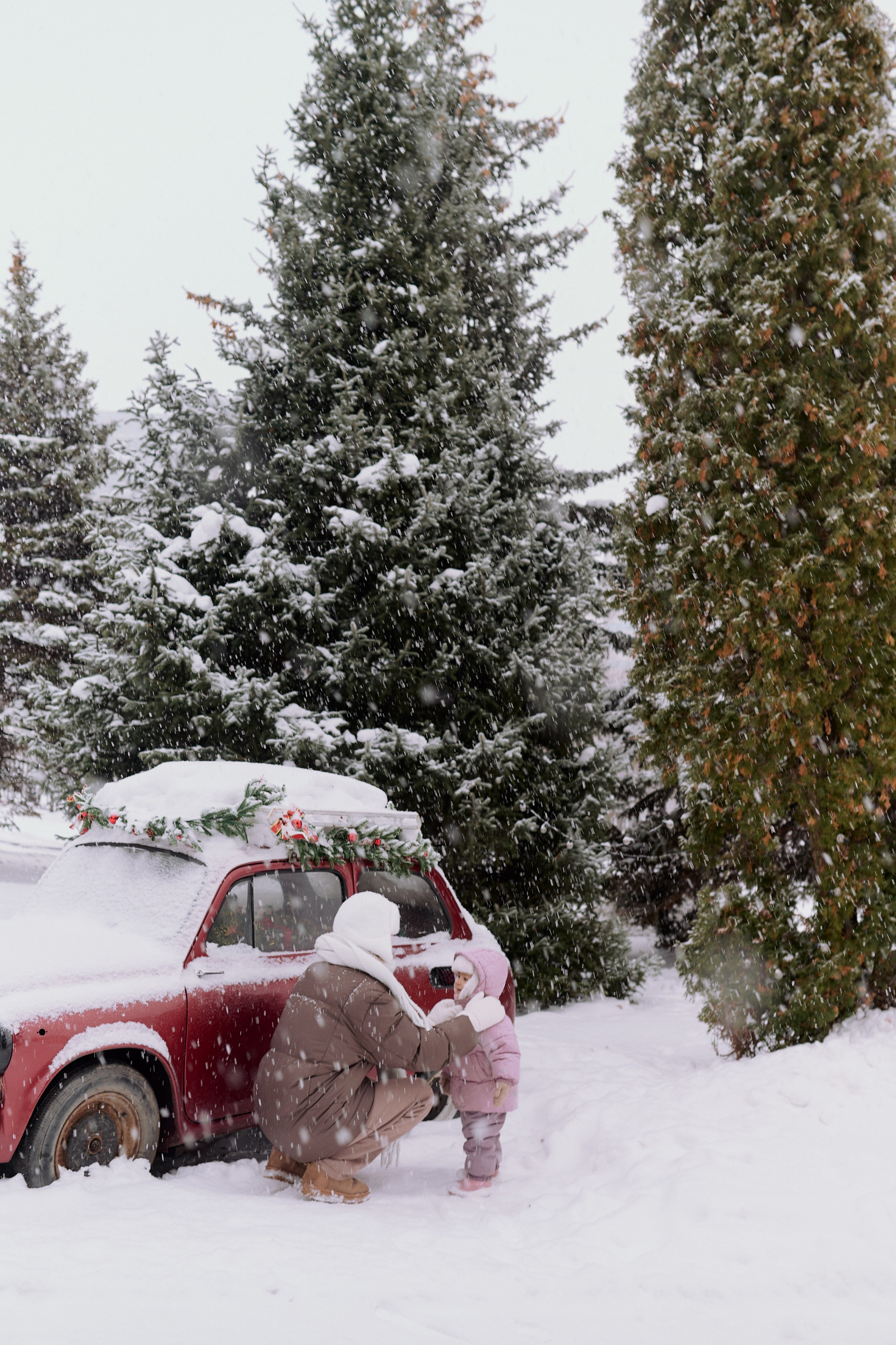 Андрей, Леся и Василиса в снежном парке. Семейный и свадебный lifestyle-фотограф в Москве Мария Петрова