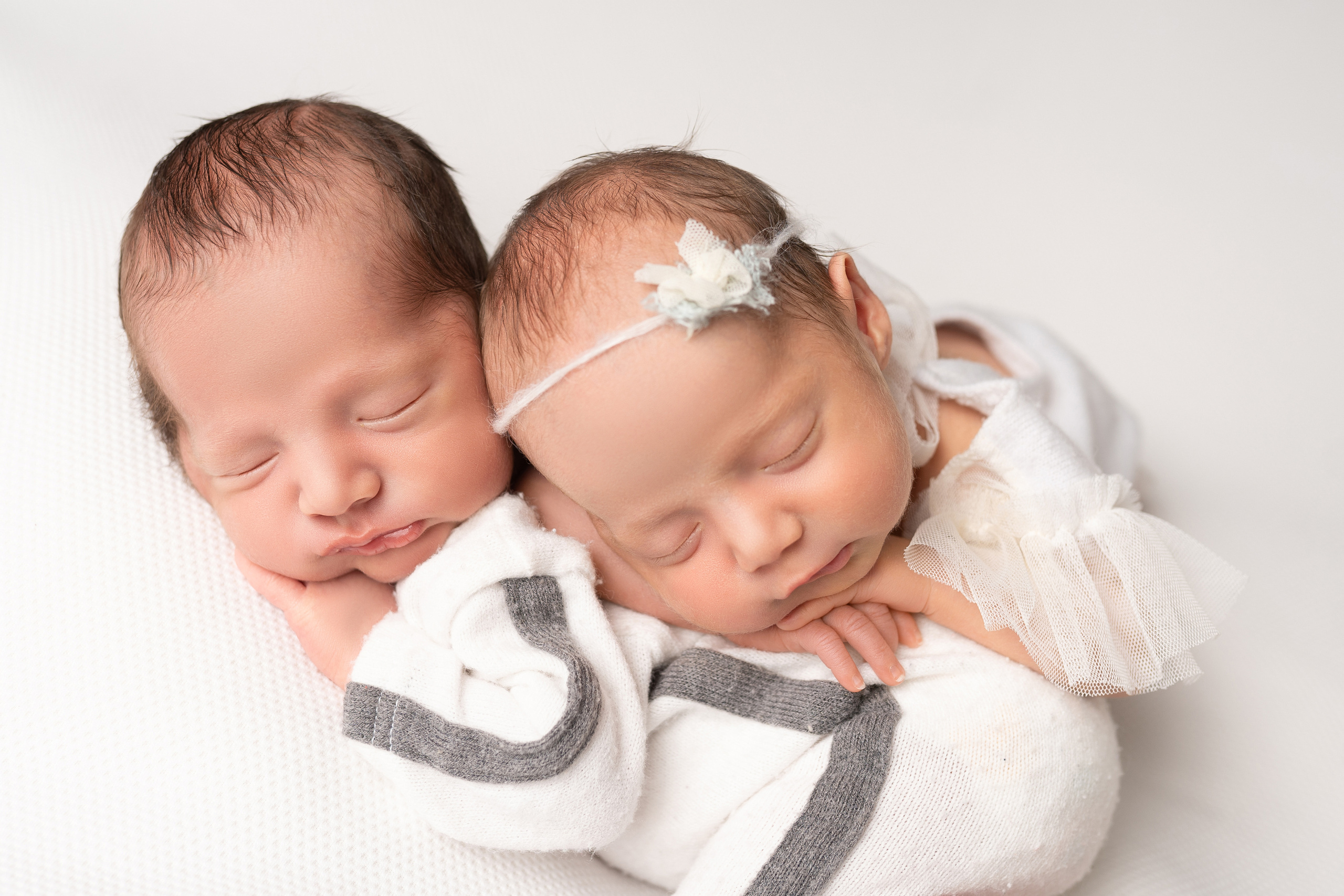 Амина и Мухаммад. Фотограф новорождённых в Минске. Годик под ключ