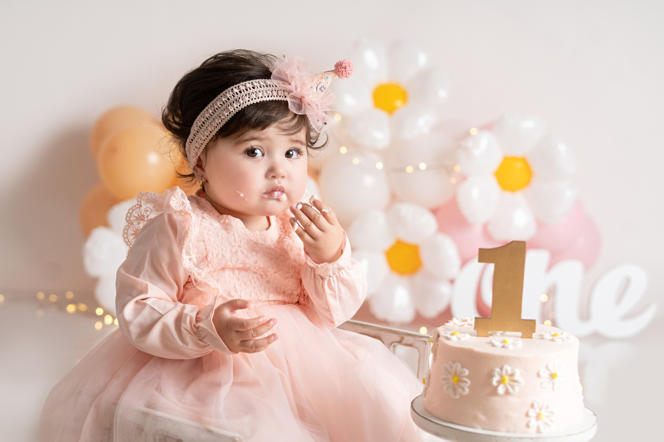 Анастасия. Фотограф новорождённых в Минске. Годик под ключ