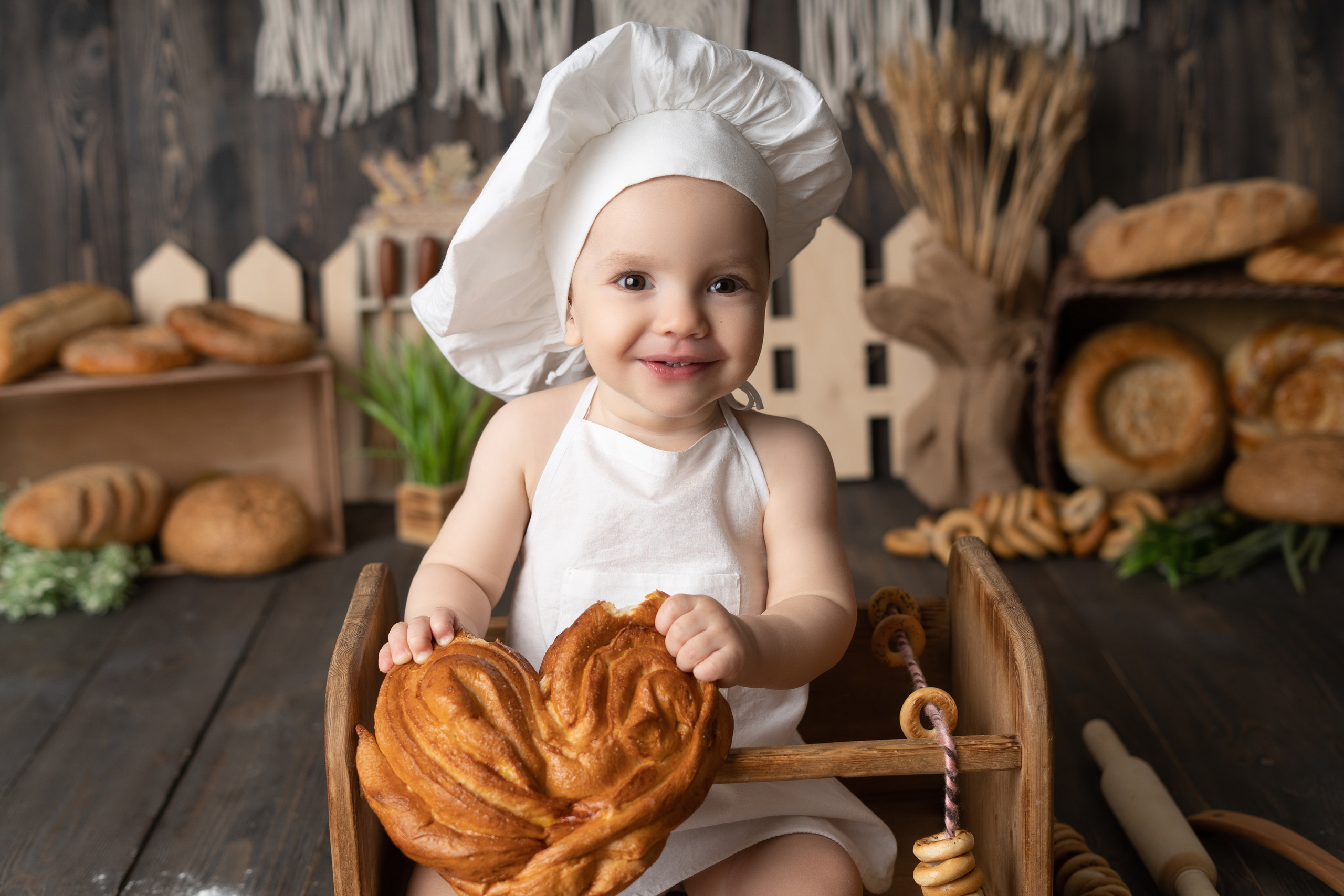 Константин. Фотограф новорождённых в Минске. Годик под ключ