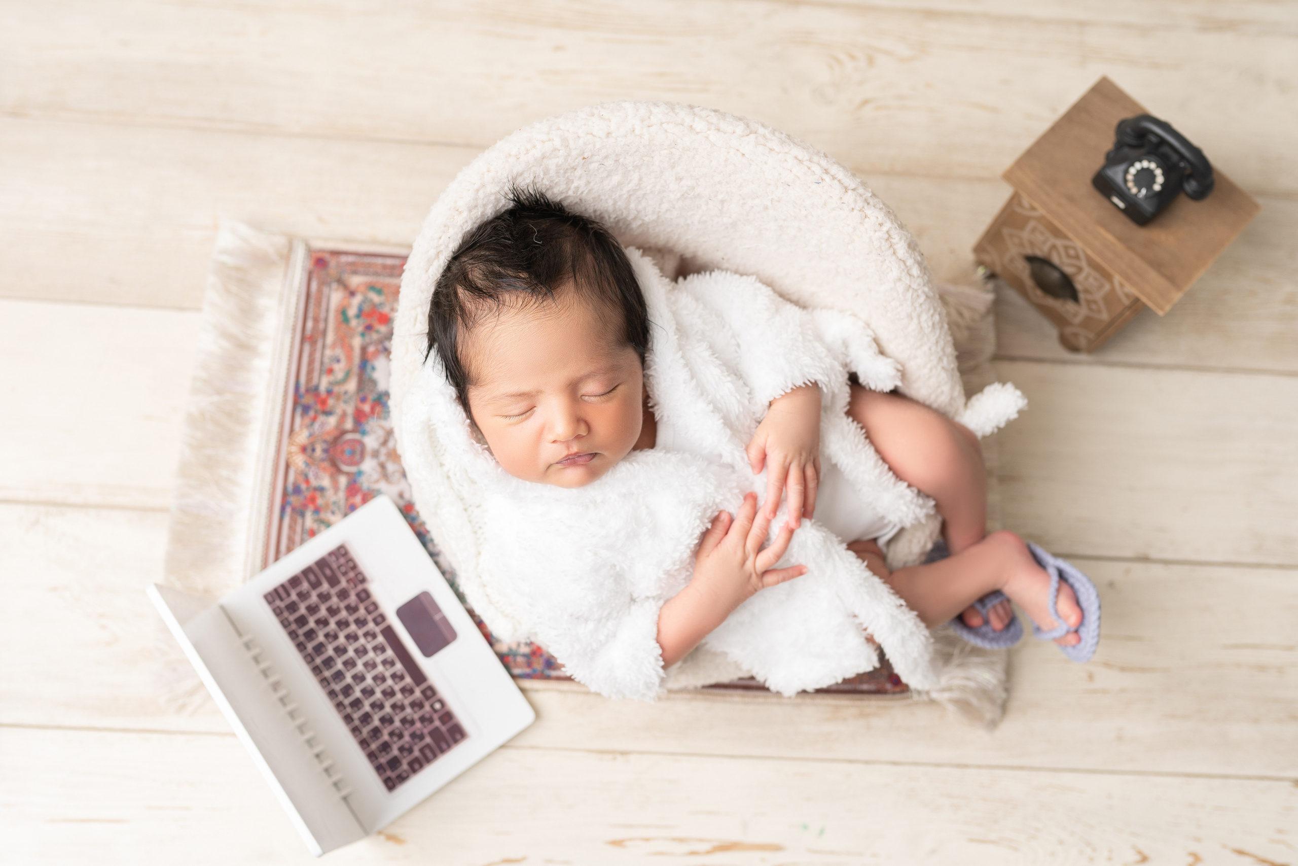 Микаэль. Фотограф новорождённых в Минске. Годик под ключ