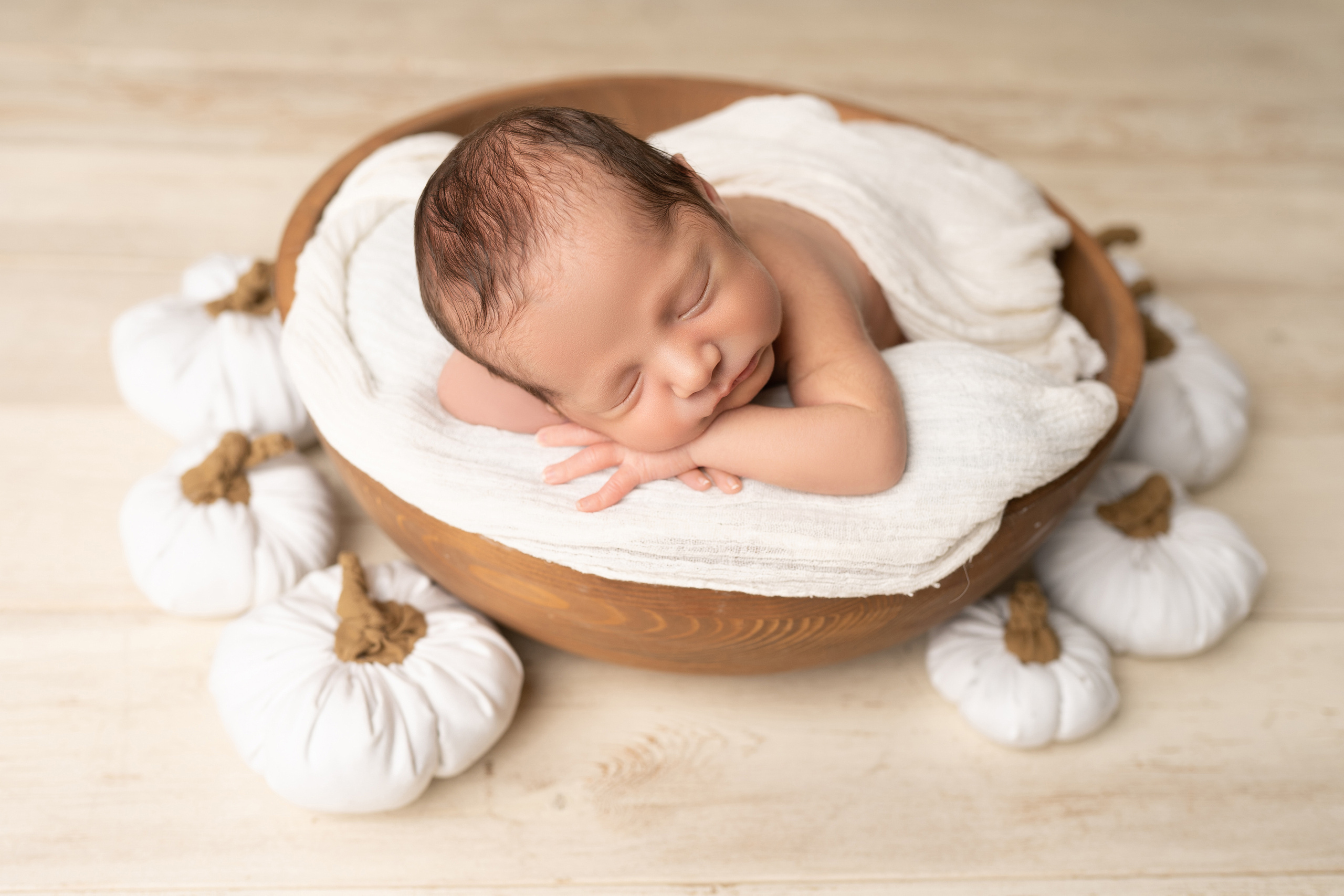 Амина и Мухаммад. Фотограф новорождённых в Минске. Годик под ключ