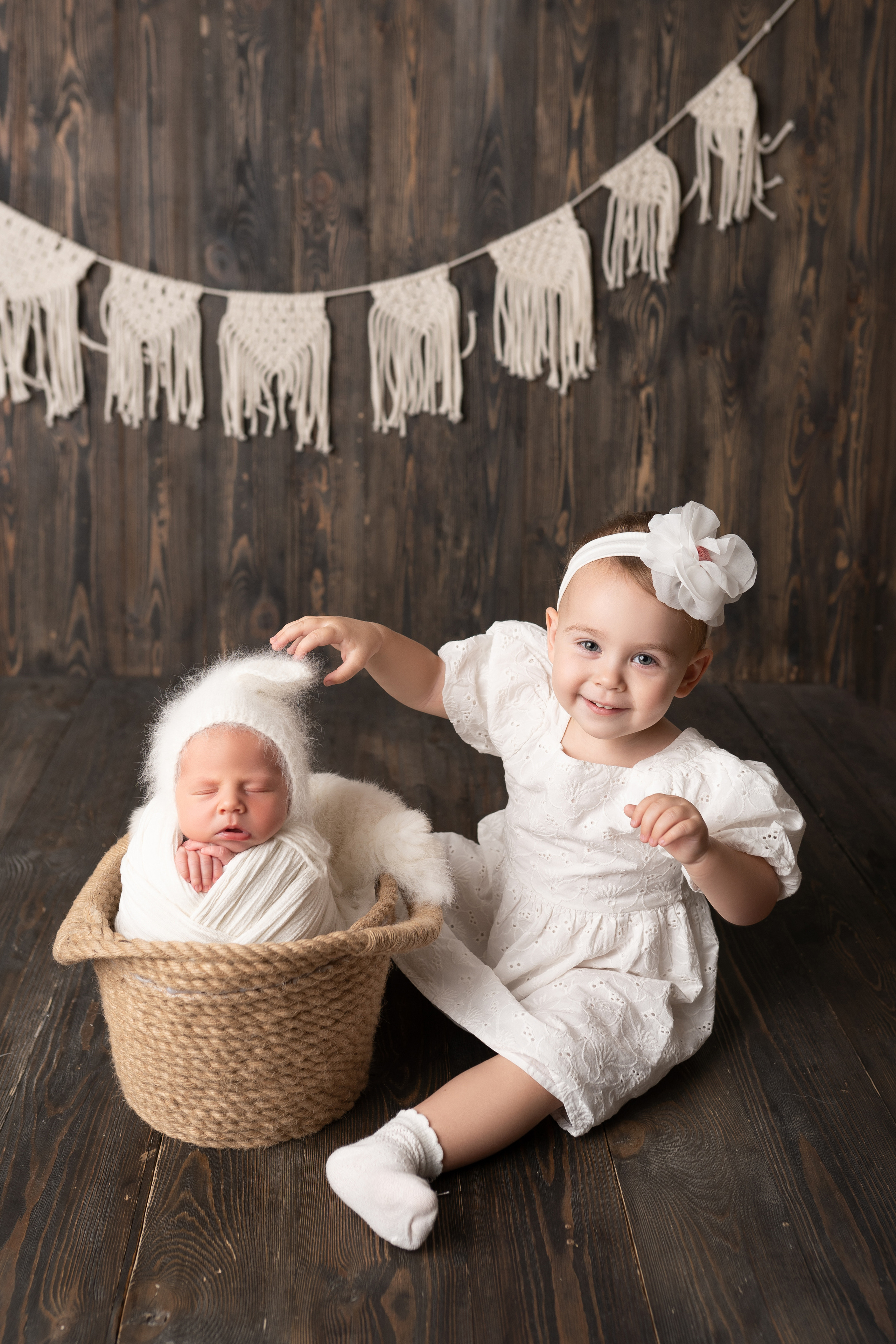 Вероника. Фотограф новорождённых в Минске. Годик под ключ