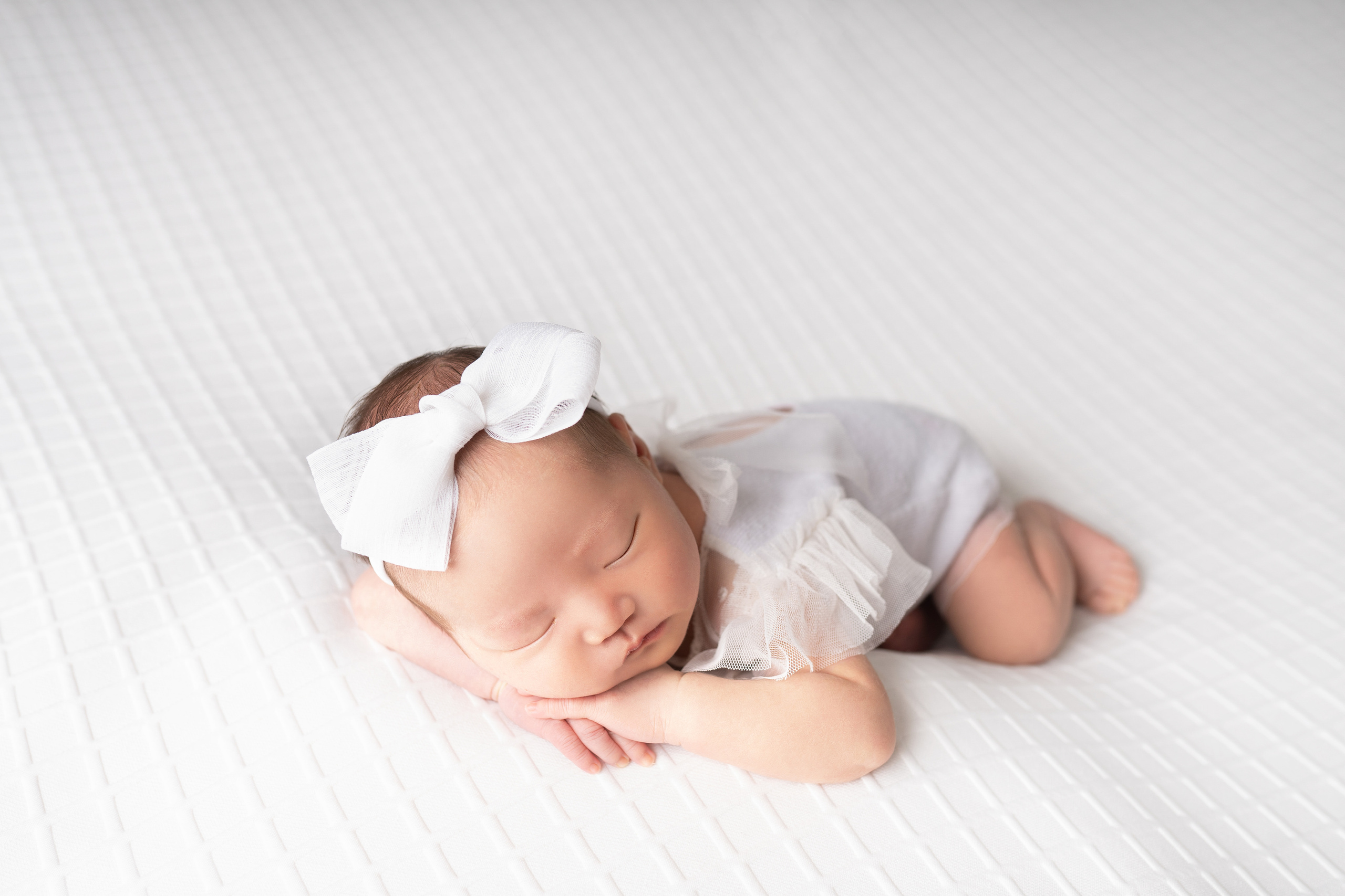 Адриана. Фотограф новорождённых в Минске. Годик под ключ