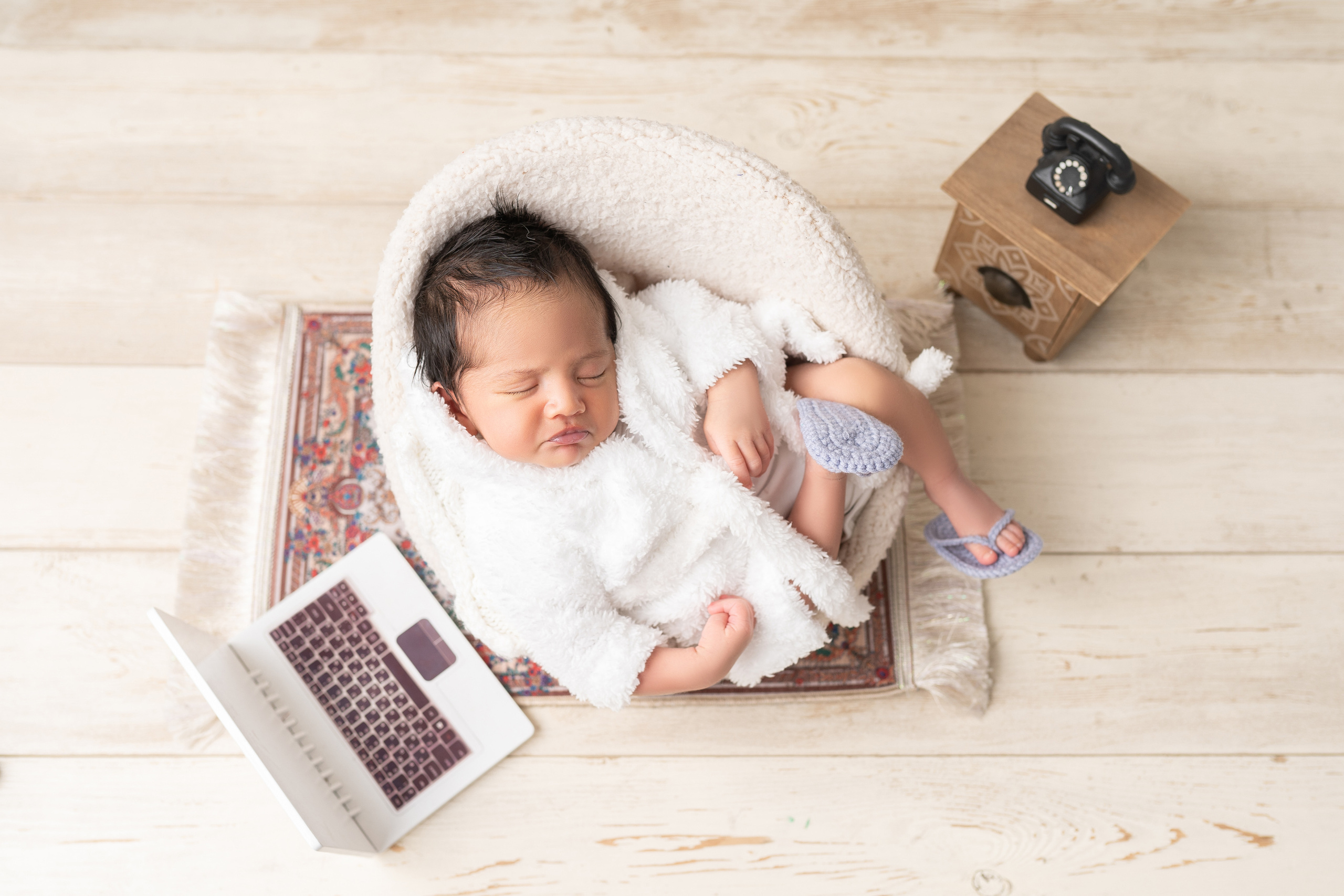 Микаэль. Фотограф новорождённых в Минске. Годик под ключ