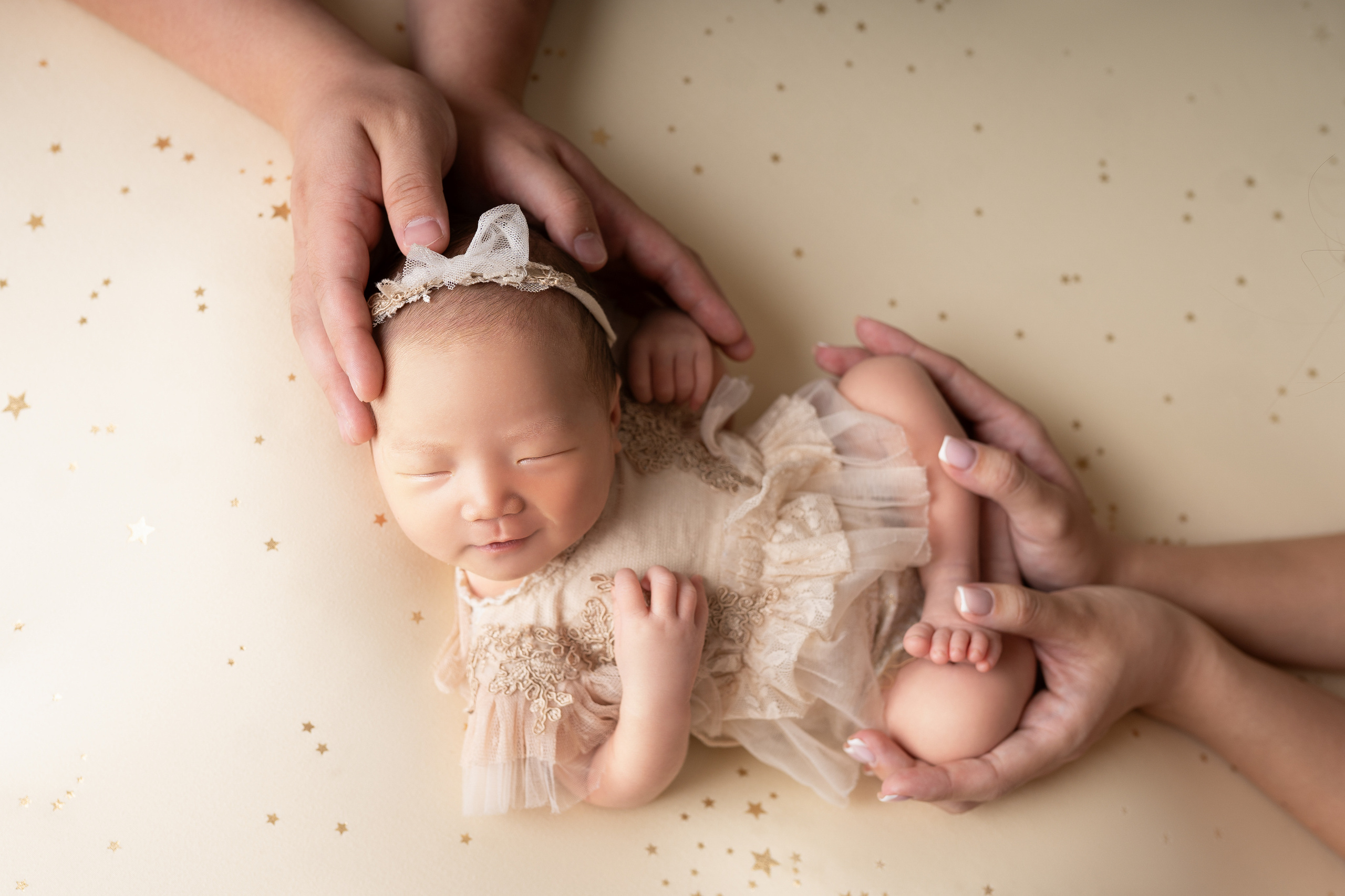 Адриана. Фотограф новорождённых в Минске. Годик под ключ