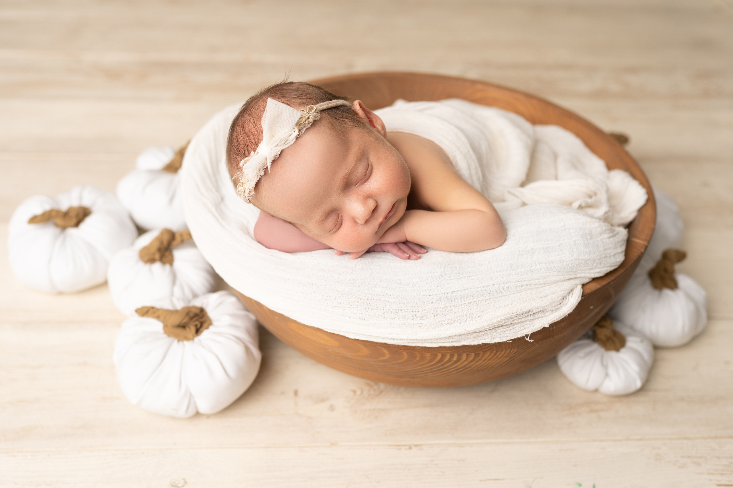 Амина и Мухаммад. Фотограф новорождённых в Минске. Годик под ключ