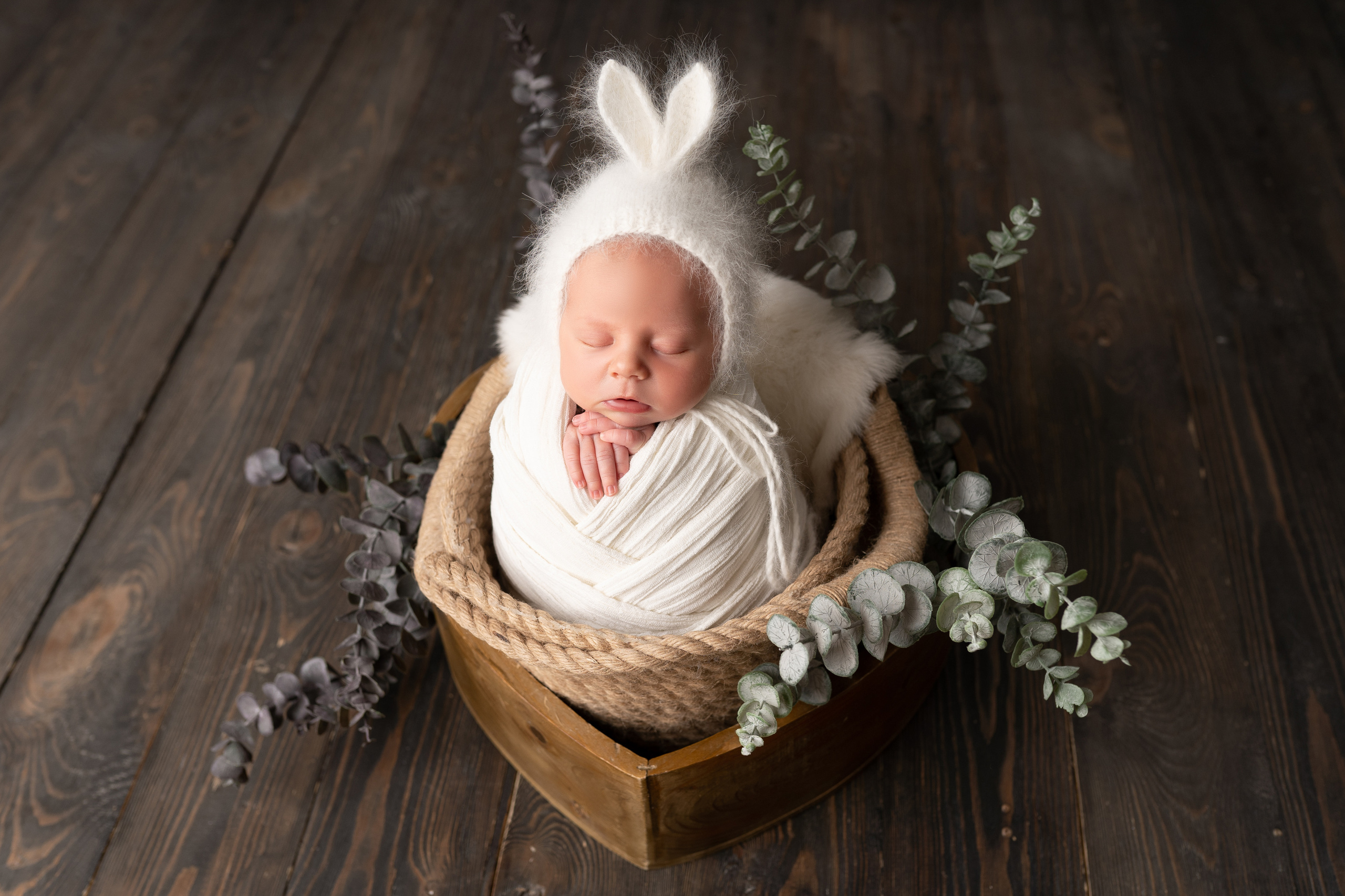 Вероника. Фотограф новорождённых в Минске. Годик под ключ