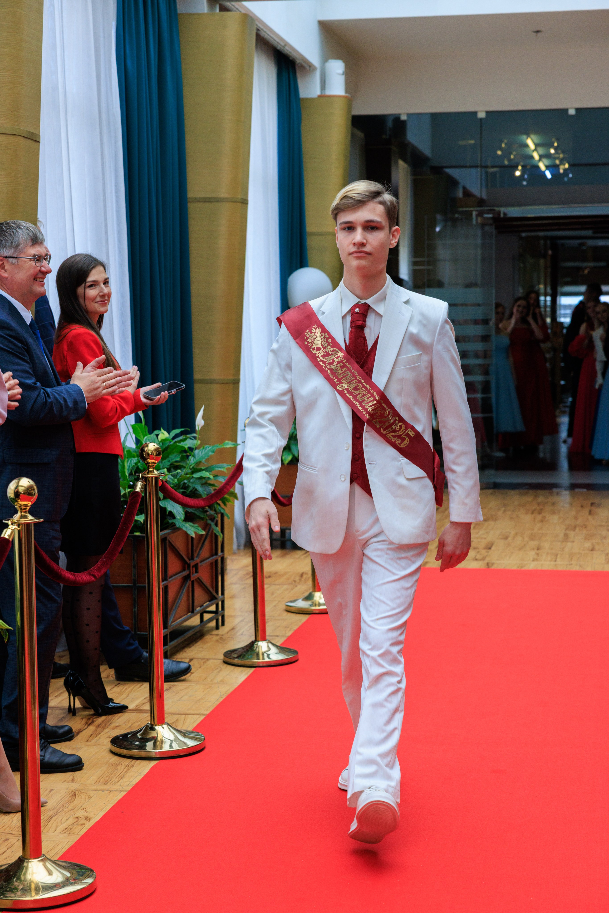 Выпускной лицея 244. Фотограф Александр Заломаев