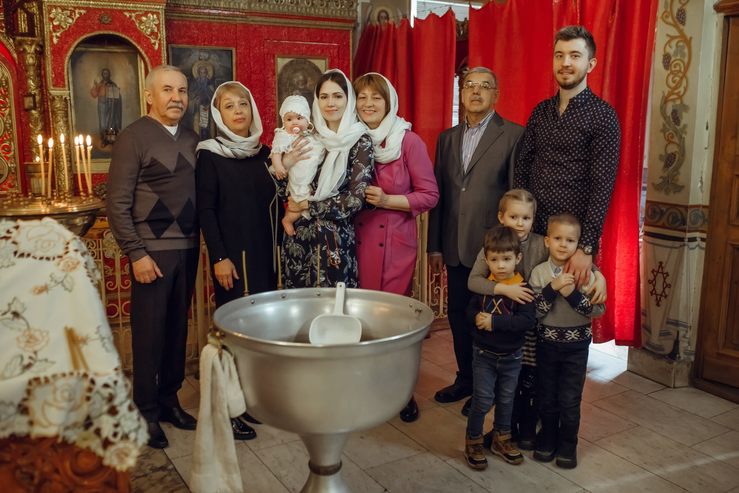 Крещение Валерии. Фотограф на Крещение, семейный фотограф в Москве