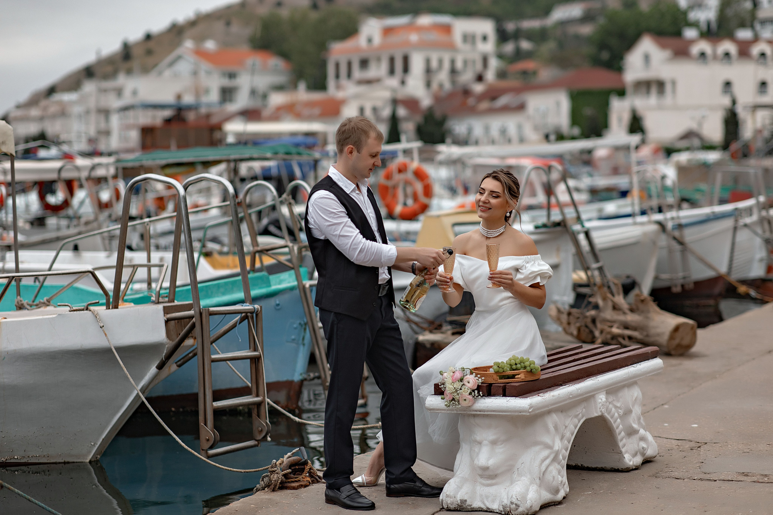 Свадьба для двоих. Фотограф-стилист Крым Прокат одежды в Крыму. Фотосессии в Крыму