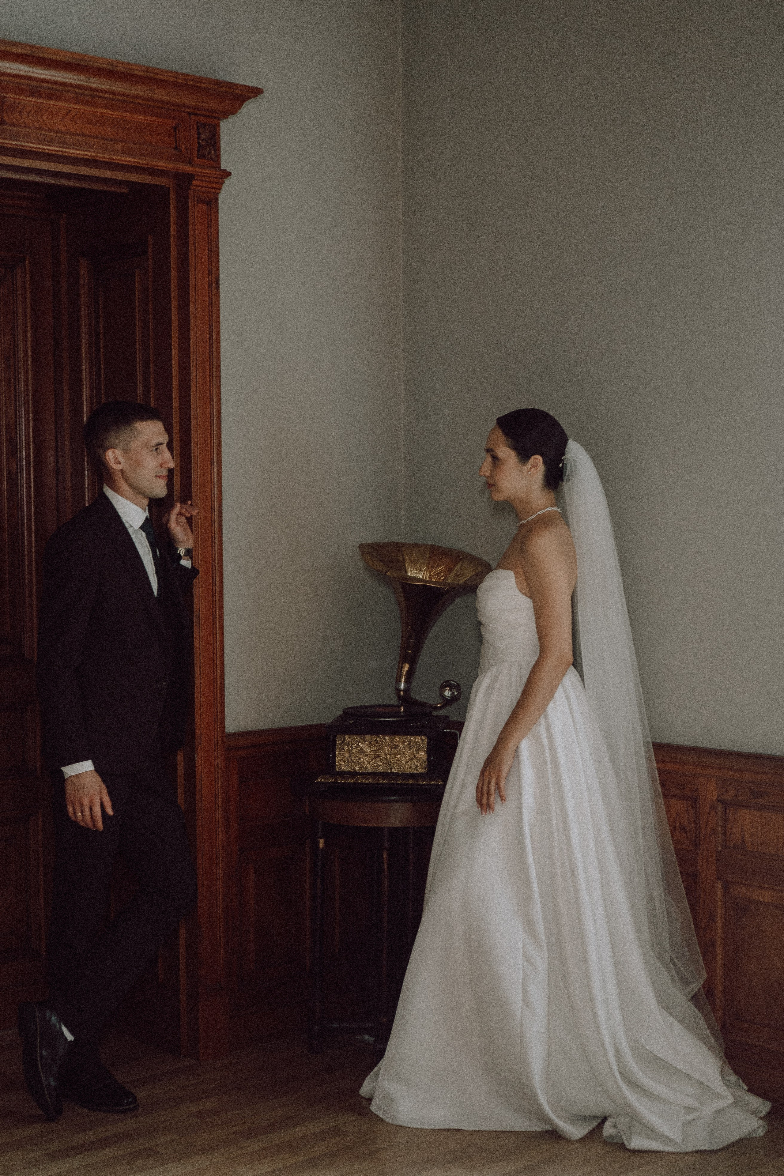 СВАДЕБНАЯ ПРОГУЛКА В САНТК-ПЕТЕРБУРГЕ (ИСАКИЕВСКИЙ СОБОР, ЗИМНЯЯ КАНАВКА, ЭРМИТАЖ И БОЛЬШАЯ МОРСКАЯ УЛИЦА). Профессиональный фотограф, Санкт-Петербург — Виктория Богомолова