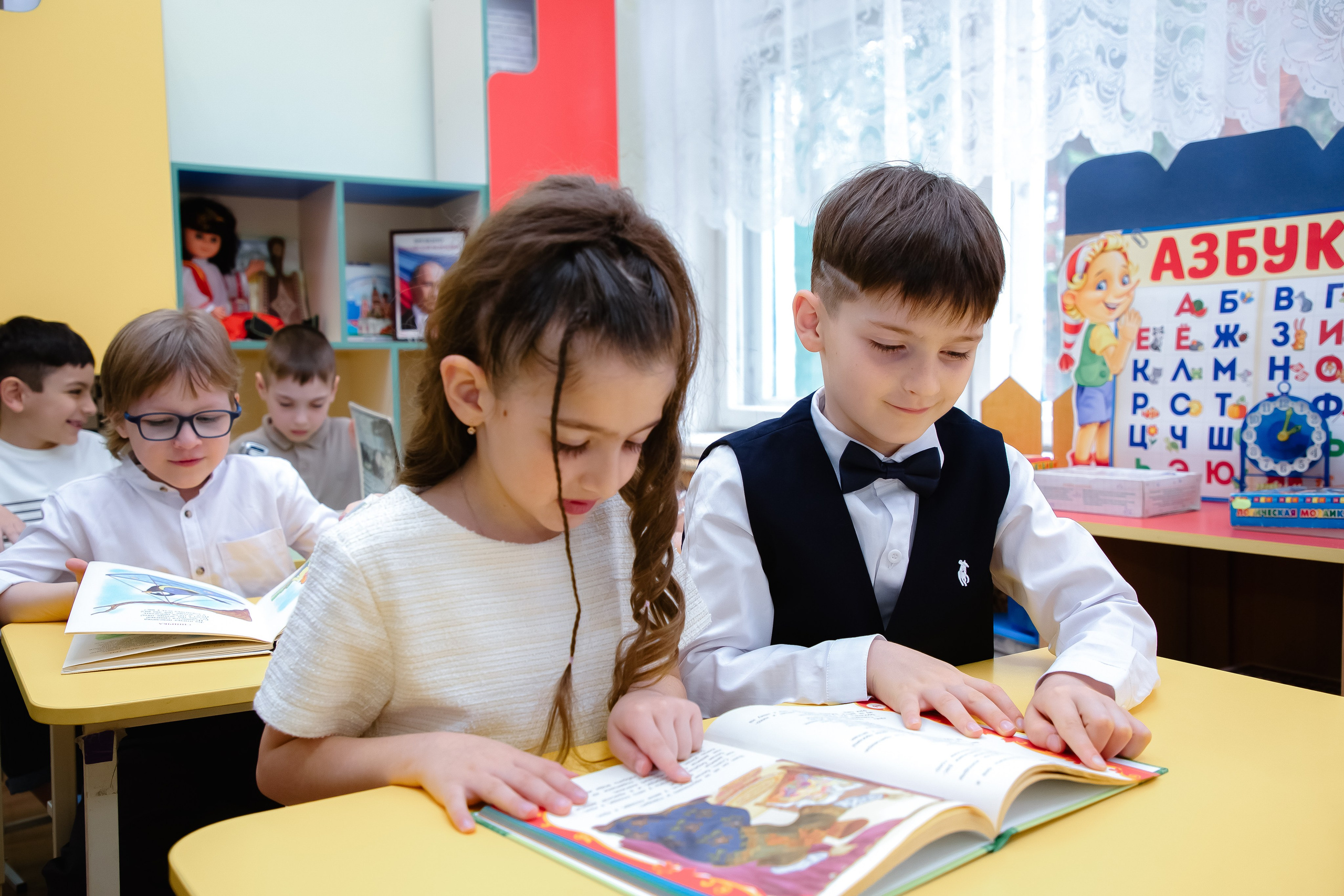 Съемка выпускных альбомов в Калининграде. Https://malovafoto.ru