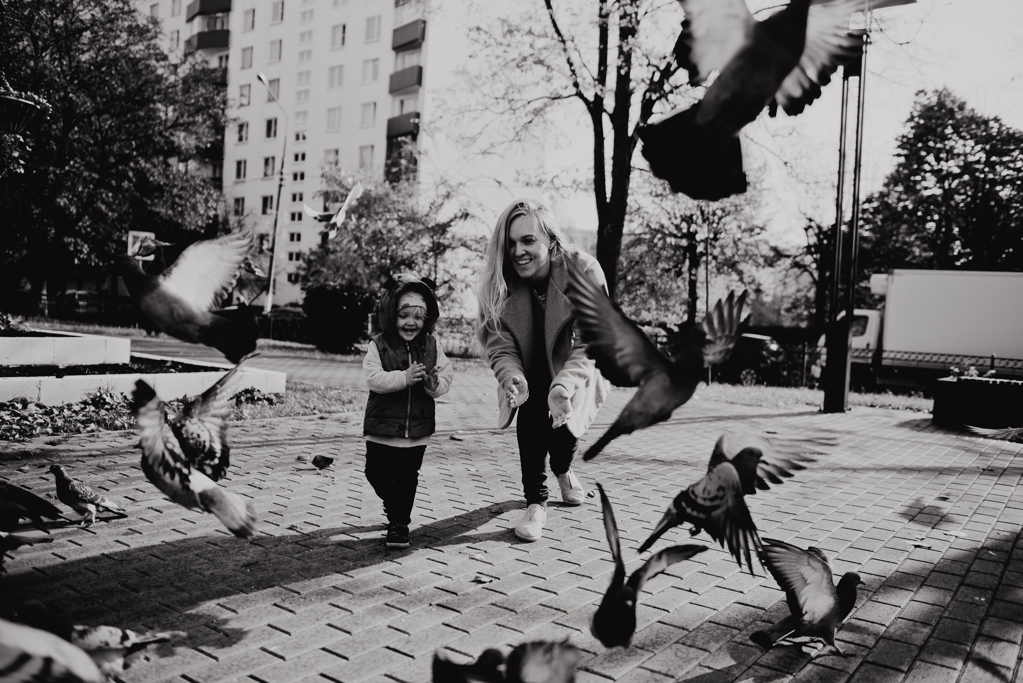 Катя и Соната: в бликах осени. Фотограф в Москве новорожденные свадьбы семьи Дарья Ларионова