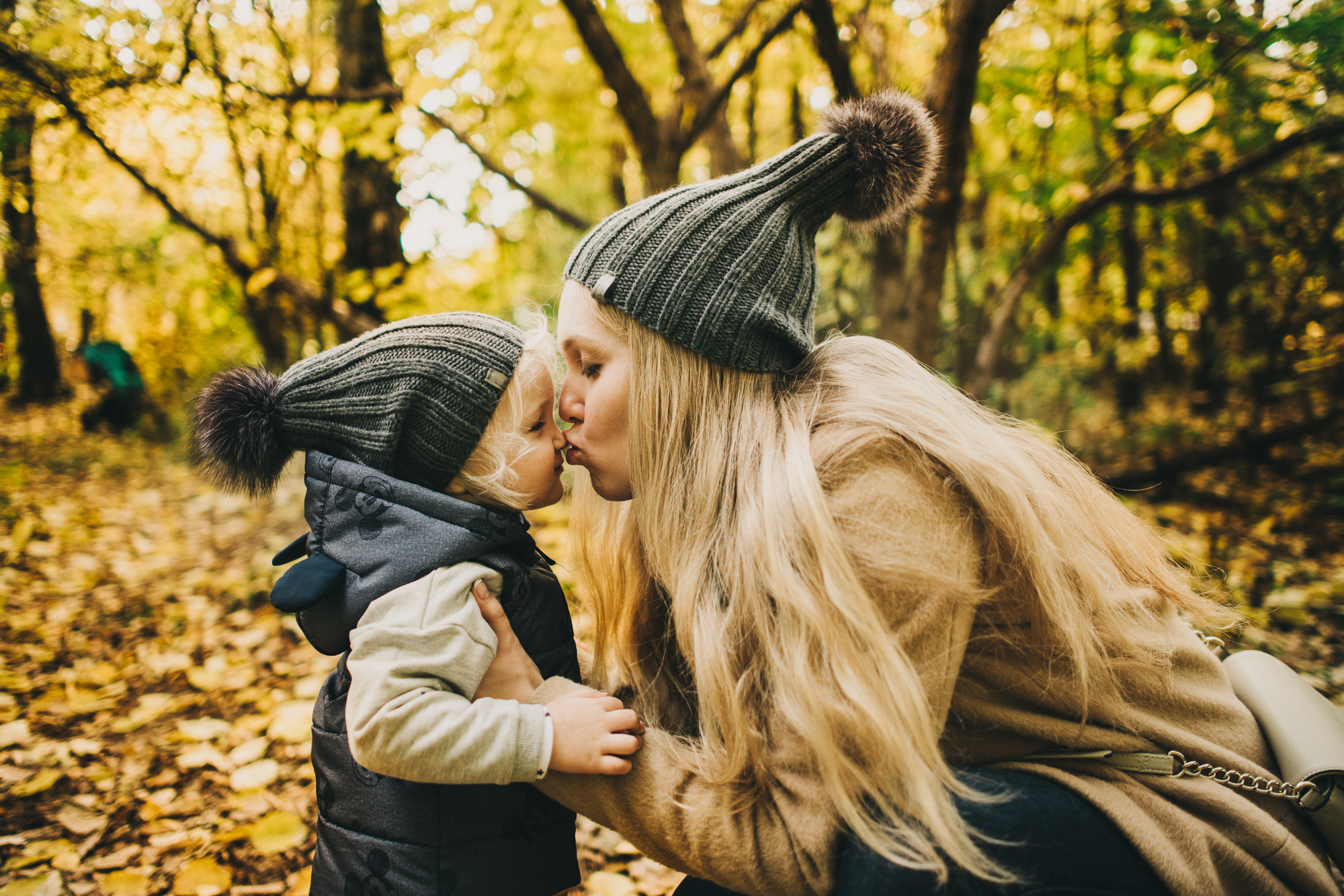 Катя и Соната: в бликах осени. Фотограф в Москве новорожденные свадьбы семьи Дарья Ларионова