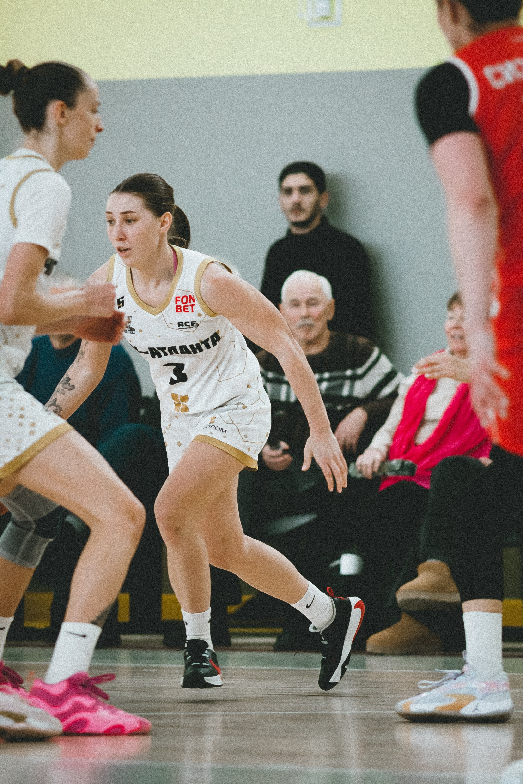 Атланта-Юность / 1. Фотография