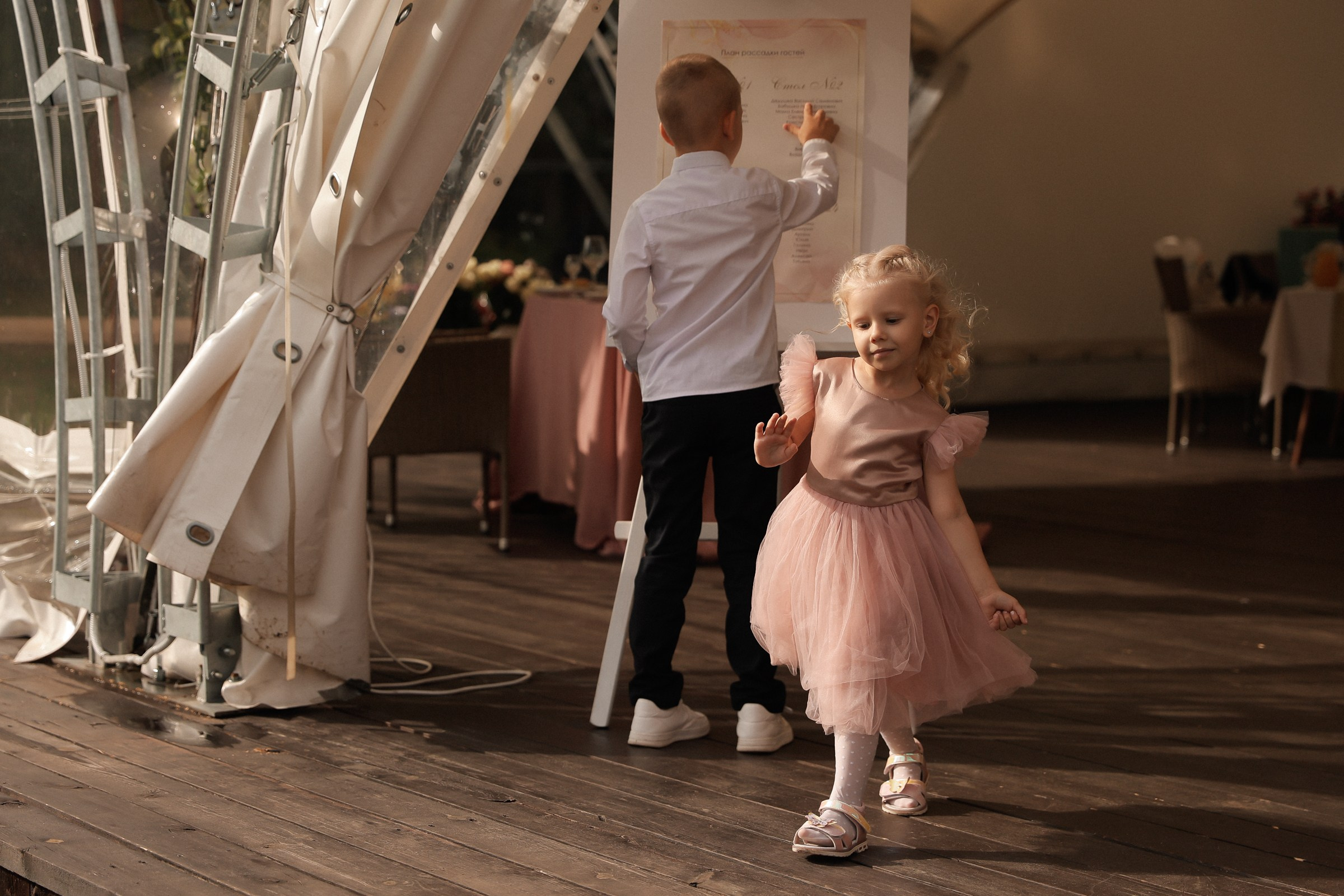 Мария и Макарий. 2023. Свадебный фотограф Великий Новгород Станислав Кособудский