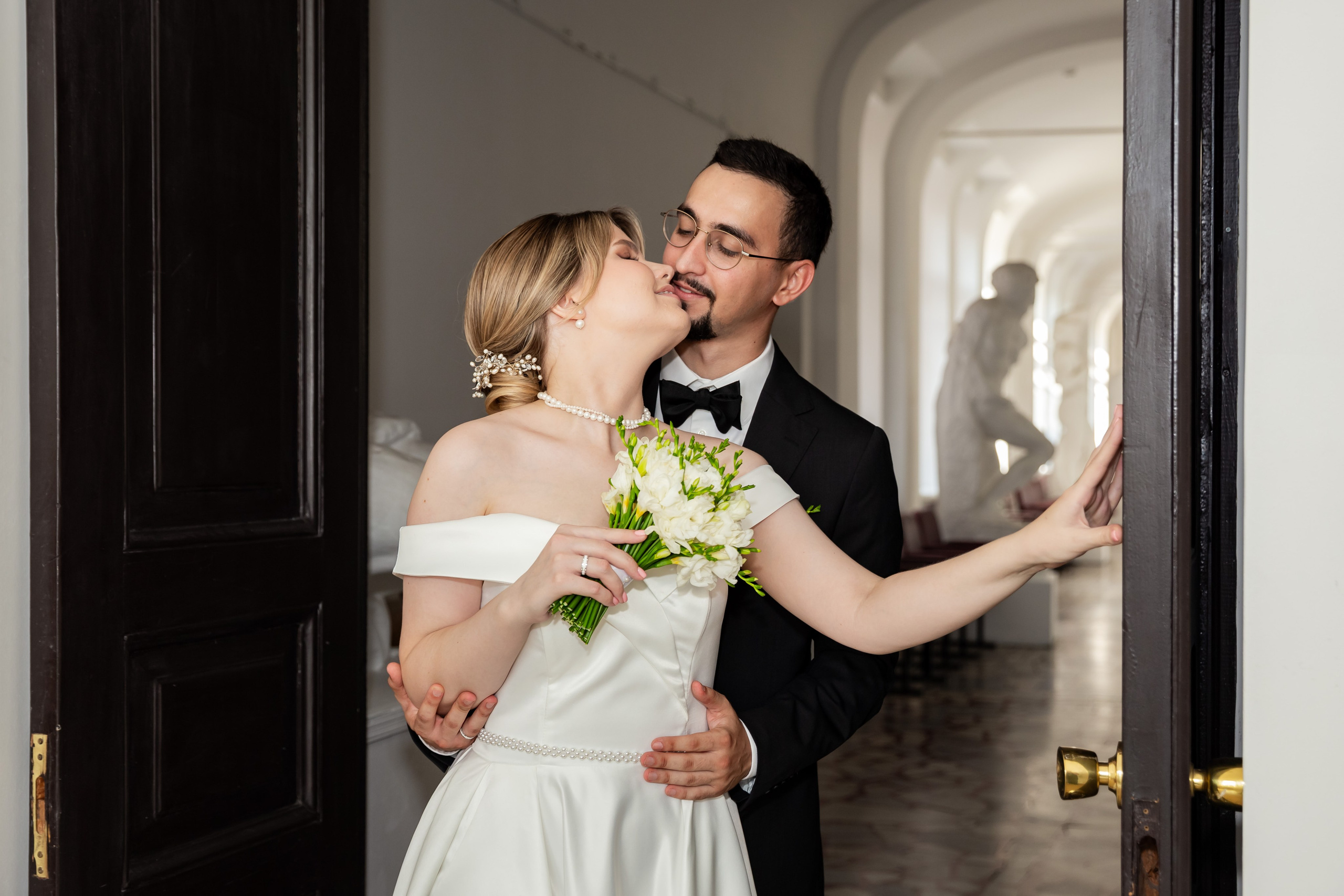 Свадебный фотограф Марина Суворова и видеооператор Олег Петров