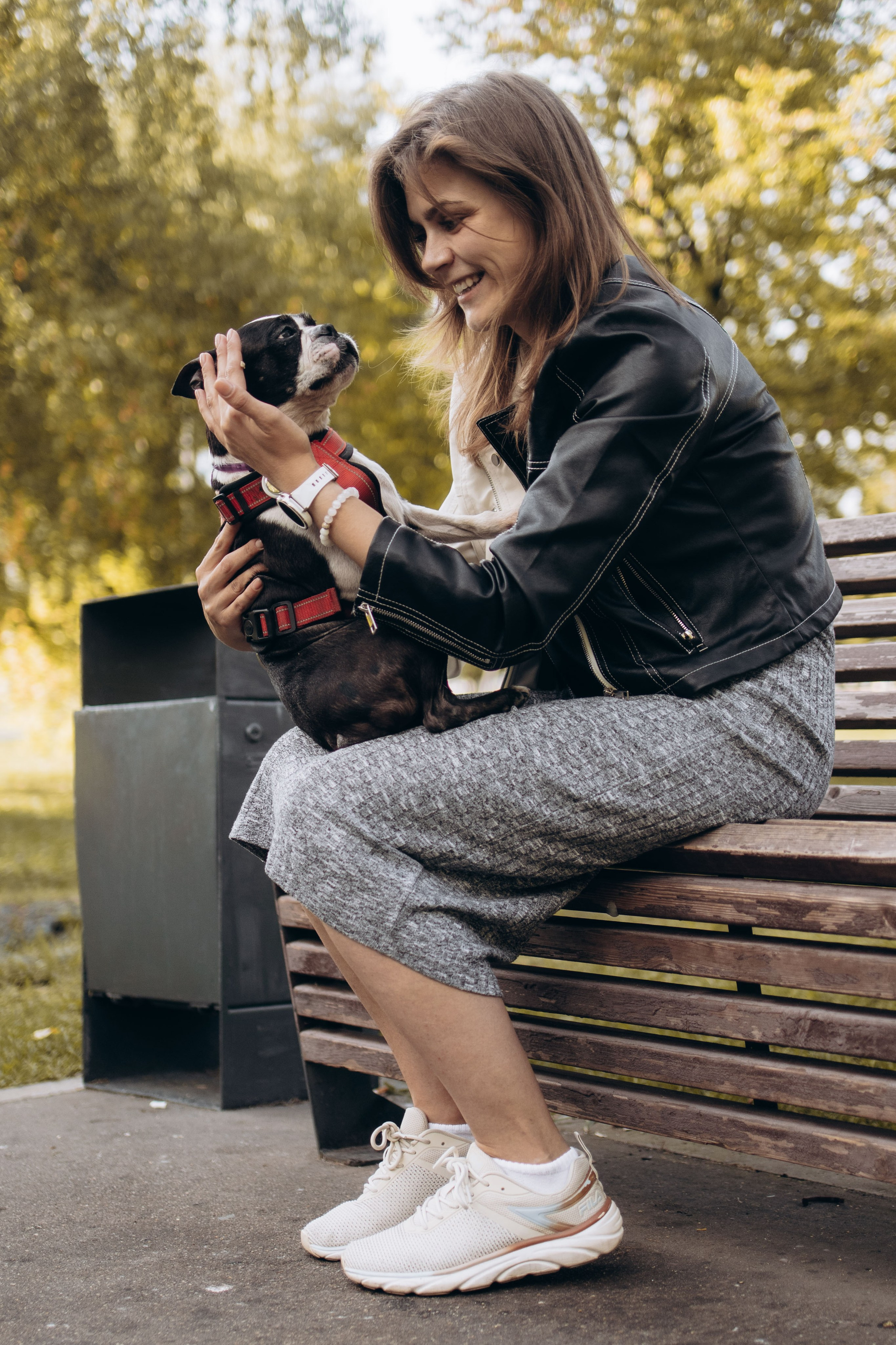 Оля и бульдоги