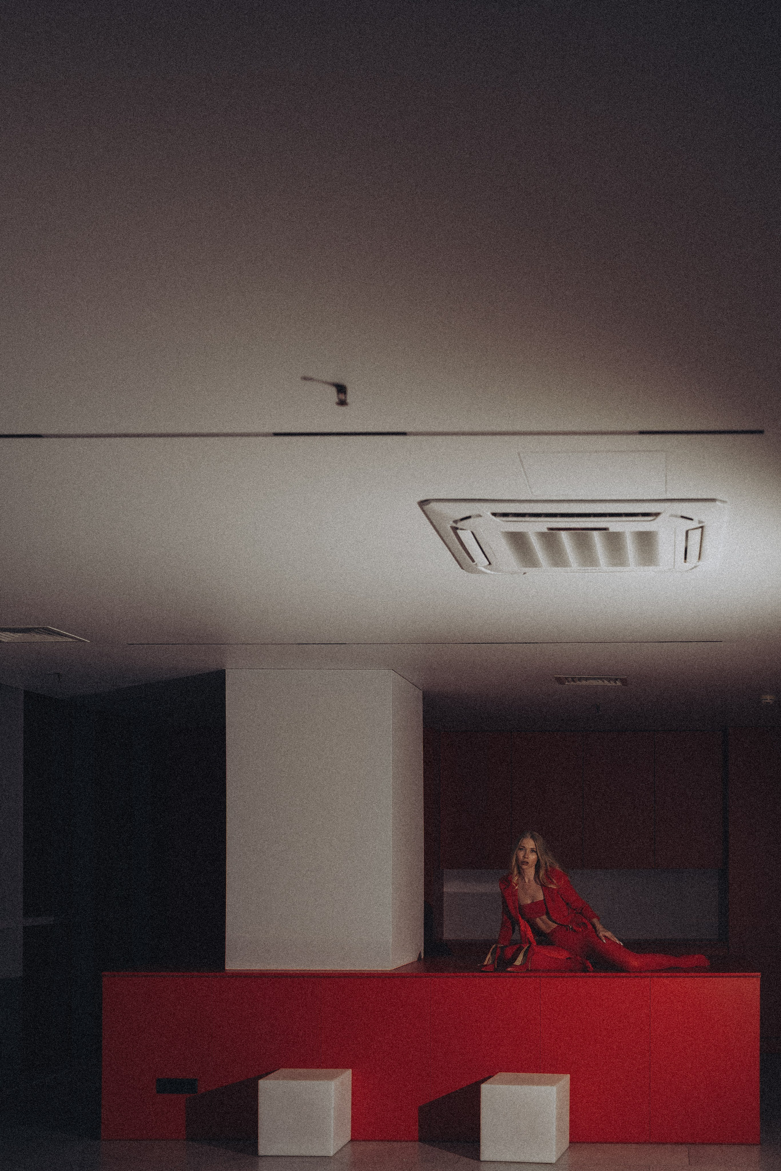 ФОТОСЕССИЯ К НОВОМУ ГОДУ В СТУДИИ С ЕЛОЧКОЙ КРАСИВЫЙ ОБРАЗ. Профессиональный фотограф, Санкт-Петербург — Виктория Богомолова