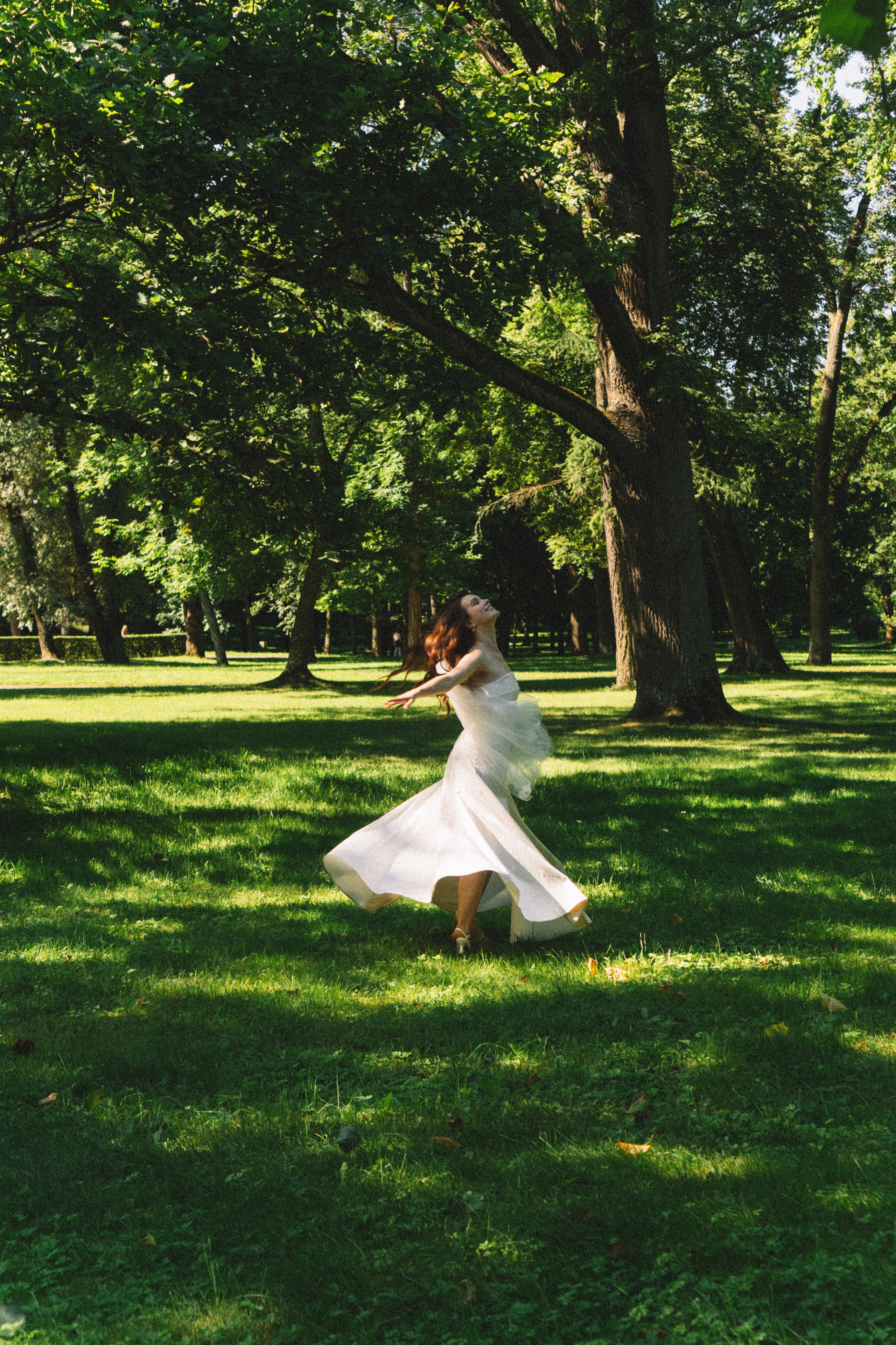СВАДЕБНАЯ СЬЕМКА В ПЕТЕРГОФЕ И СЬЕМКА РЕПОРТАЖА В ЗАГСЕ ПЕТЕРГОФА. Профессиональный фотограф, Санкт-Петербург — Виктория Богомолова