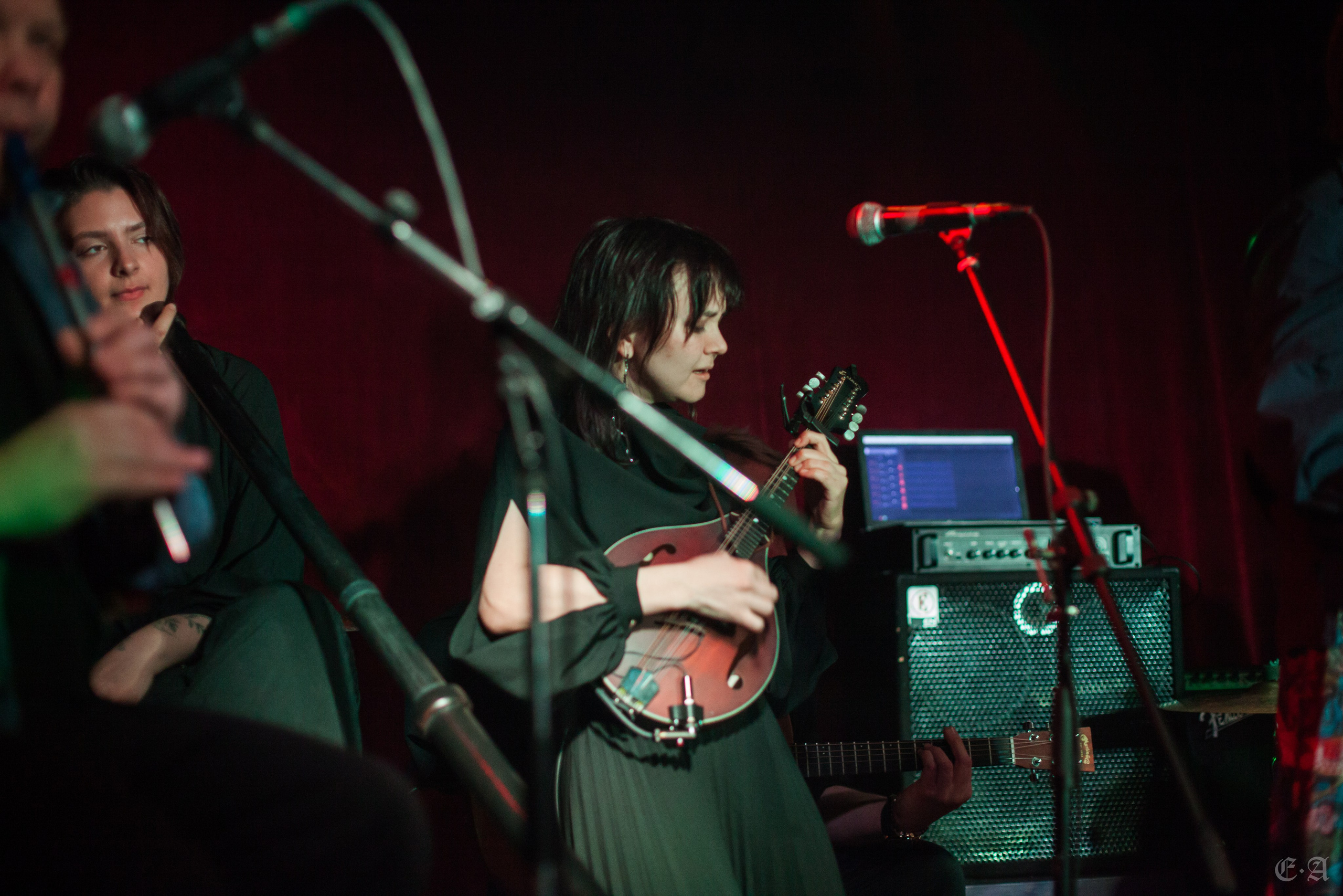 Dara Yara в «Алиби». Фотограф Ellairen