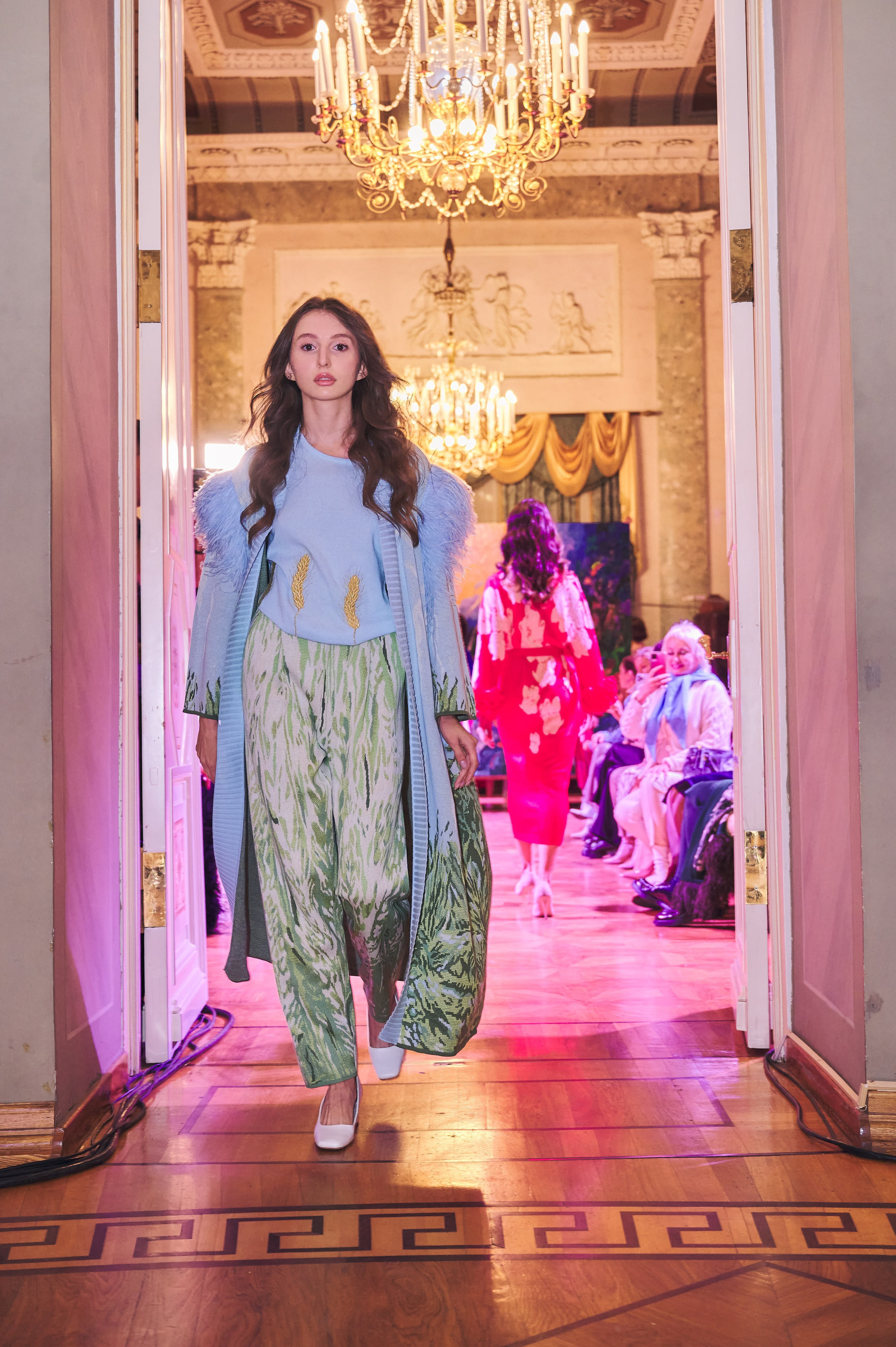 21.09.22 Люблино — Показ коллекции платьев. Никита Хохловский фото и видео продакшн