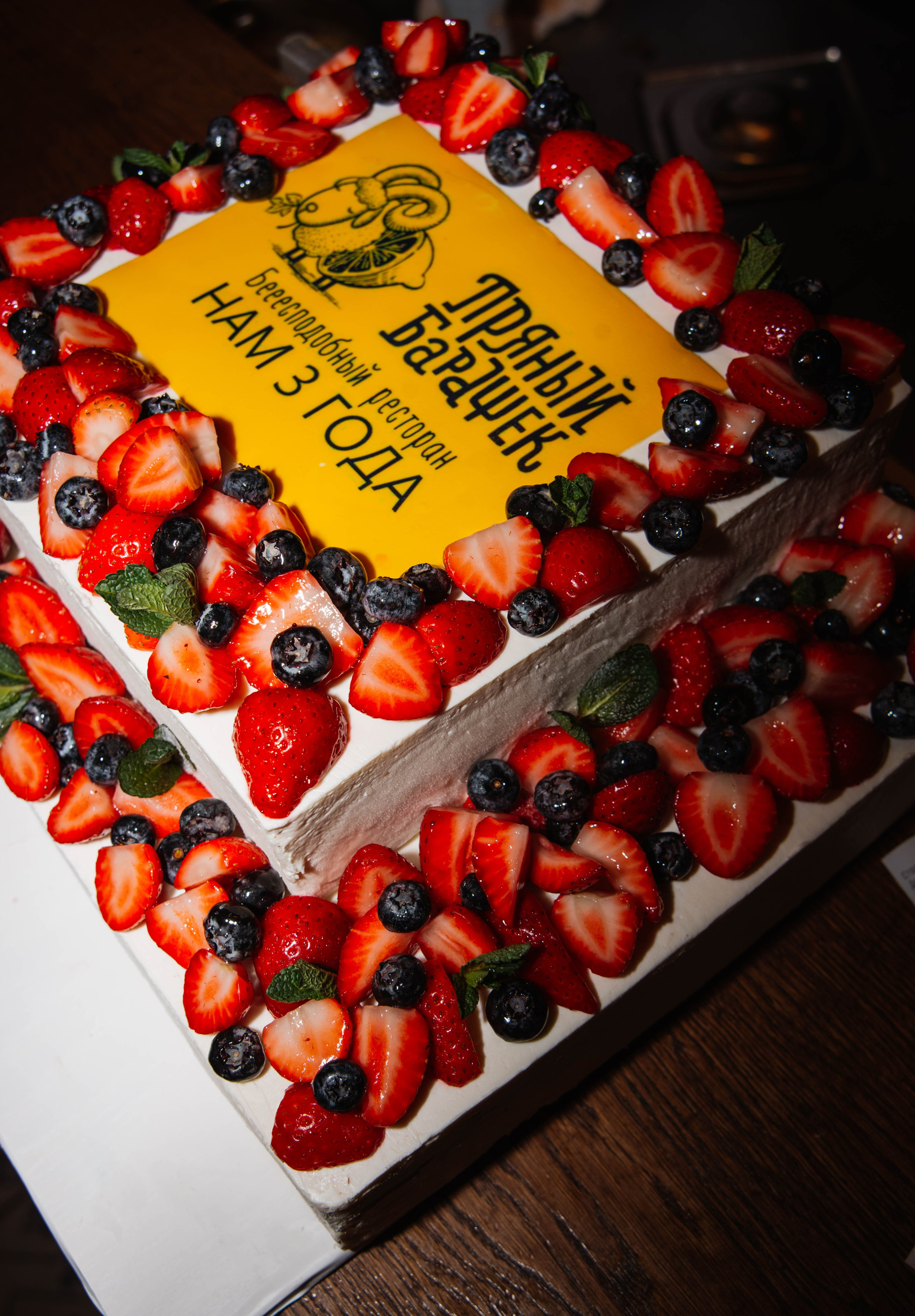 День рождения ресторана «Пряный Барашек». Ксения Glossa. Портретный и репортажный фотограф в Самаре