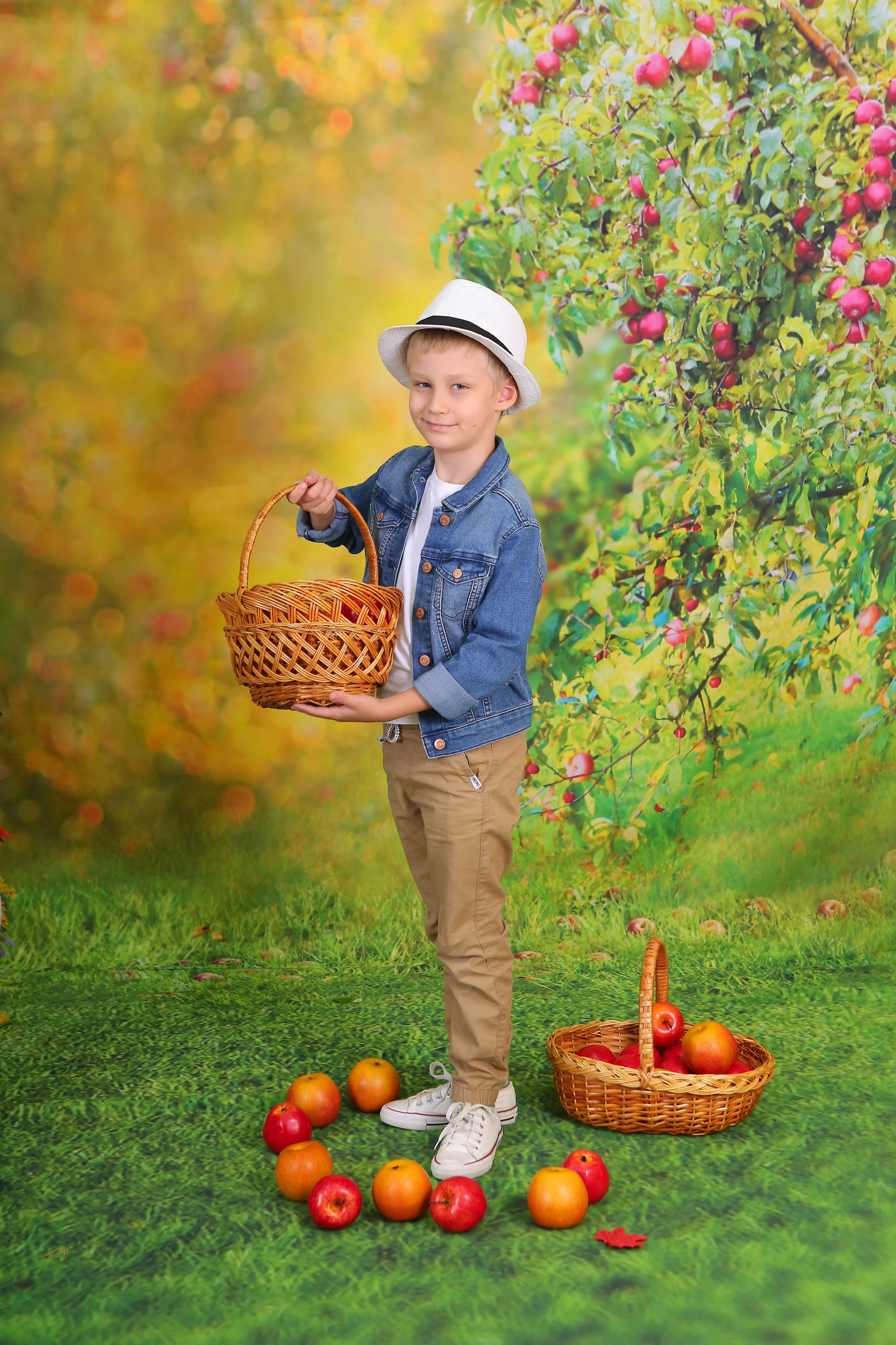 Яблоневый сад. Студия детской и семейной фотографии 12кадров