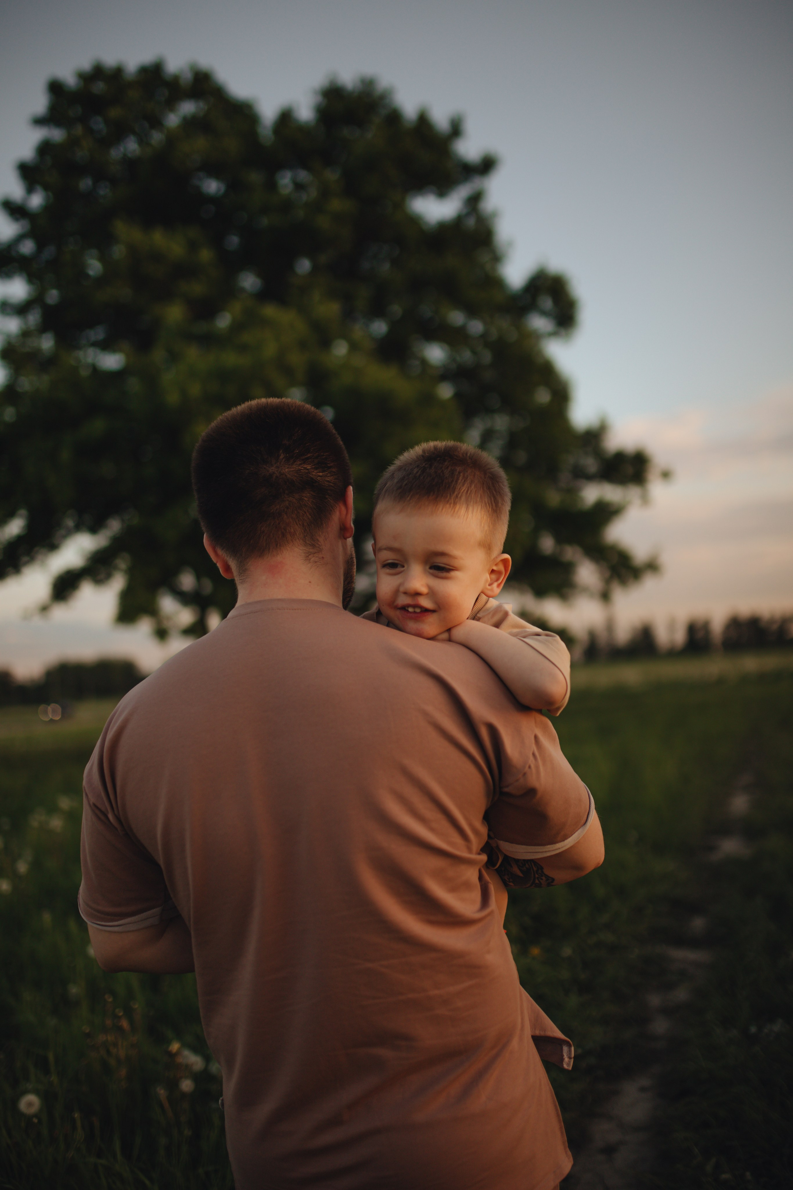 В поле на закате. Фотограф Винокурова Кристина в Санкт-Петербурге