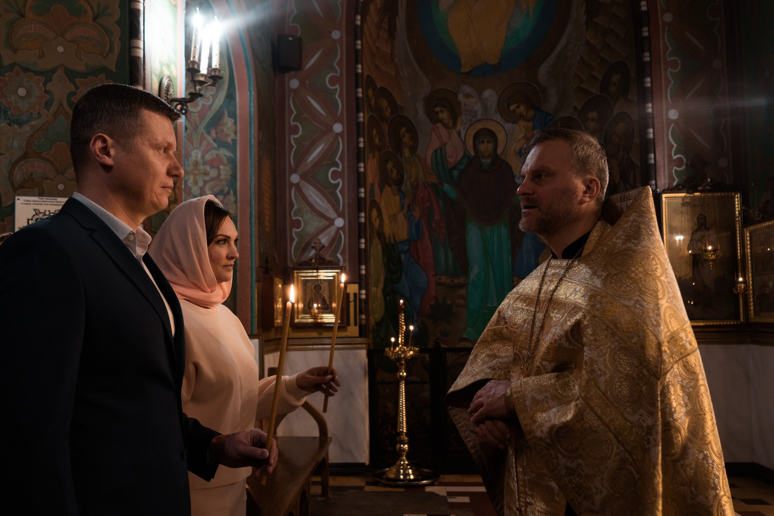 Венчание в храме Петра и Павла в Петергофе. Контент- фотограф, рилсмейкер в Санкт- Петербурге Елена Грие