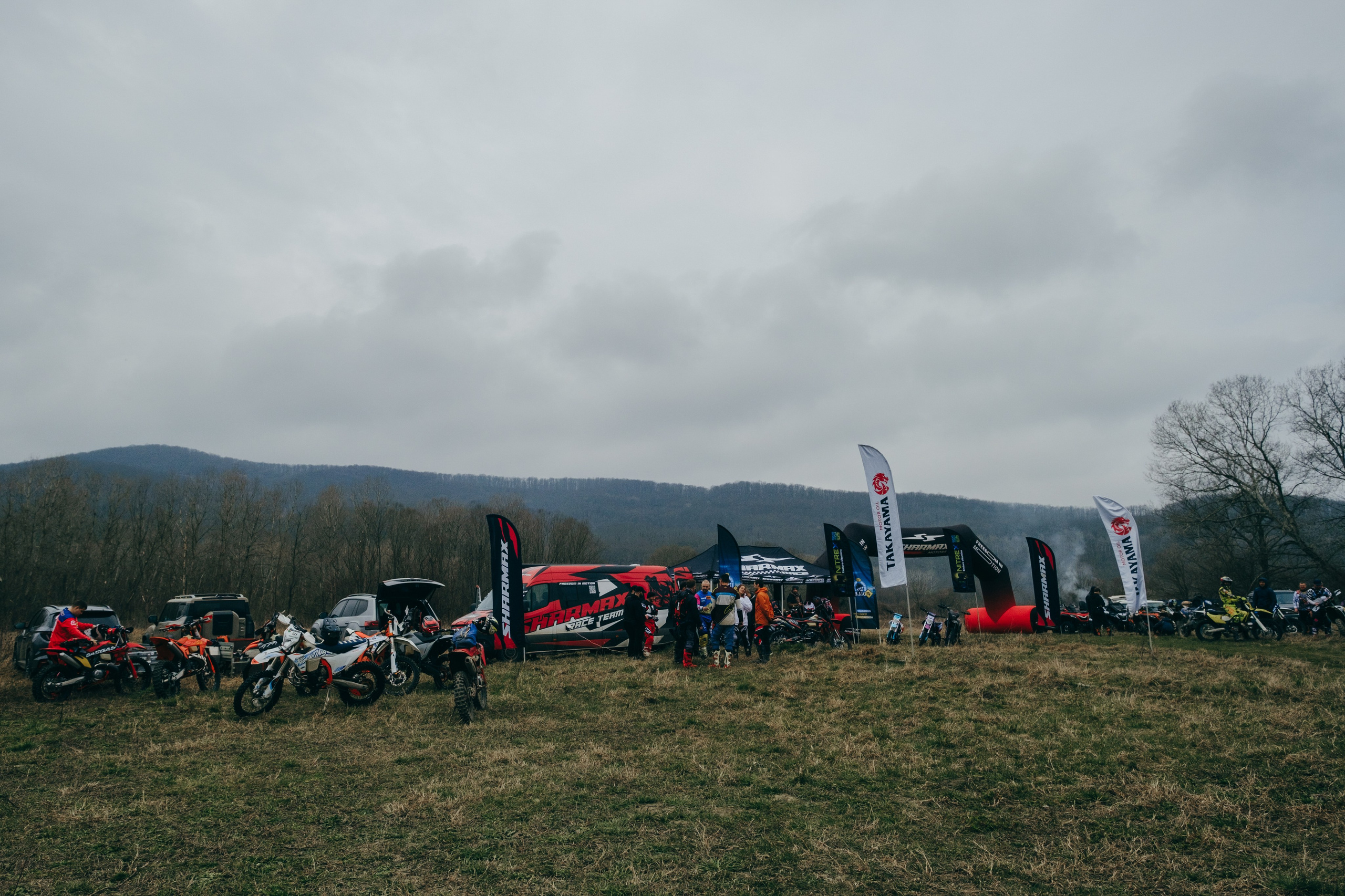 Эндуро Фест от Shamax Motors (Краснодар). Свадебный фотограф Денис Ожигин в Краснодаре и крае. Эмоциональная и стильная съемка вашего дня