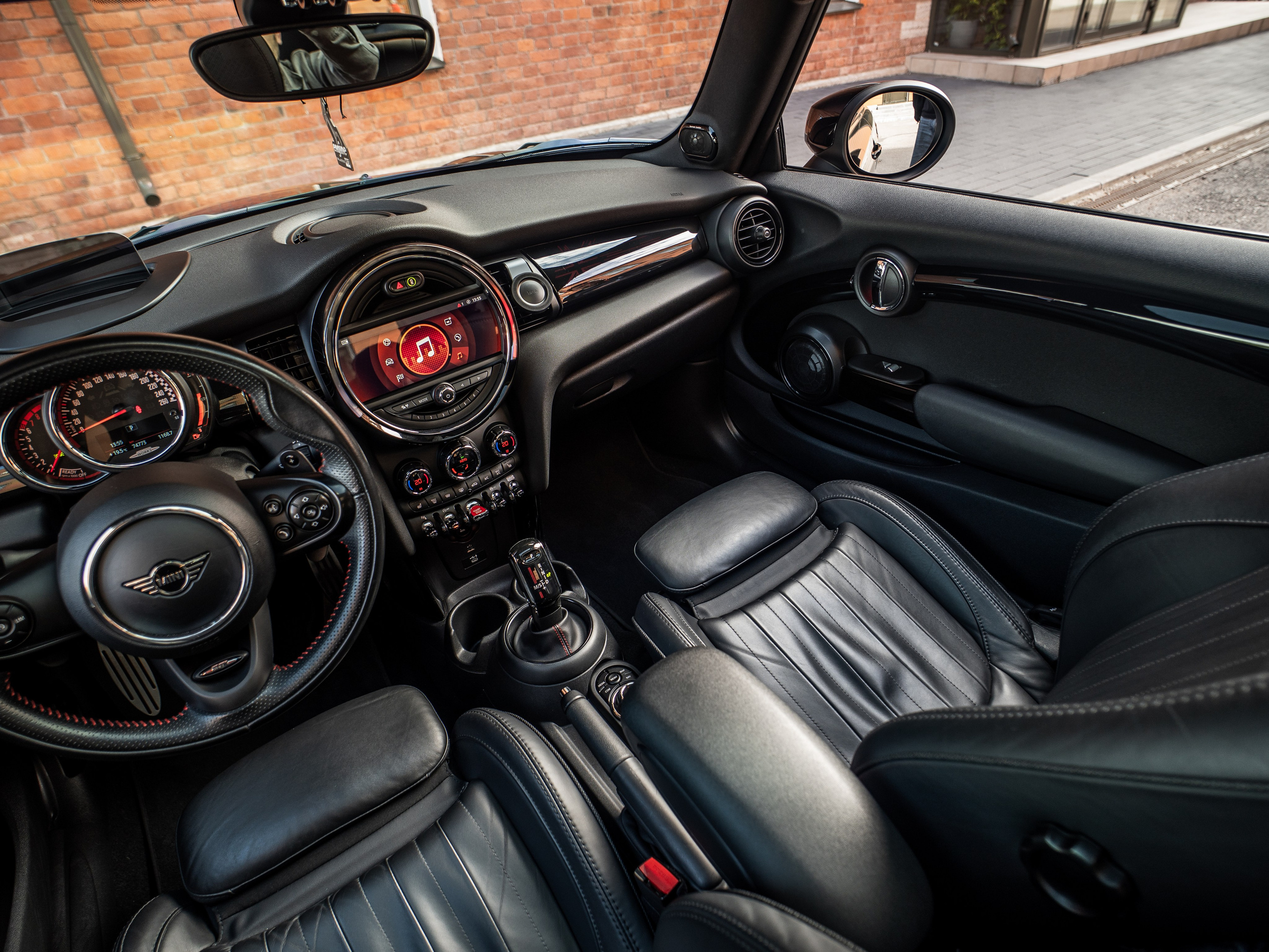 MINI JCW FOR SALE. Opasnophoto