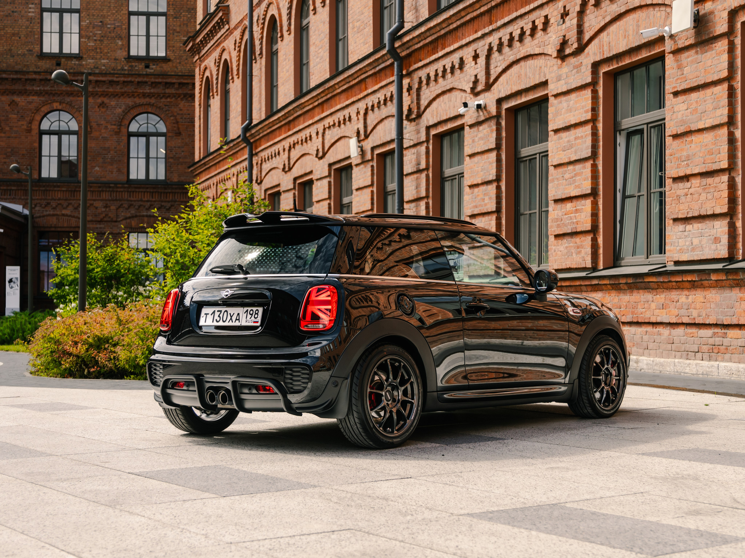 MINI JCW FOR SALE. Opasnophoto