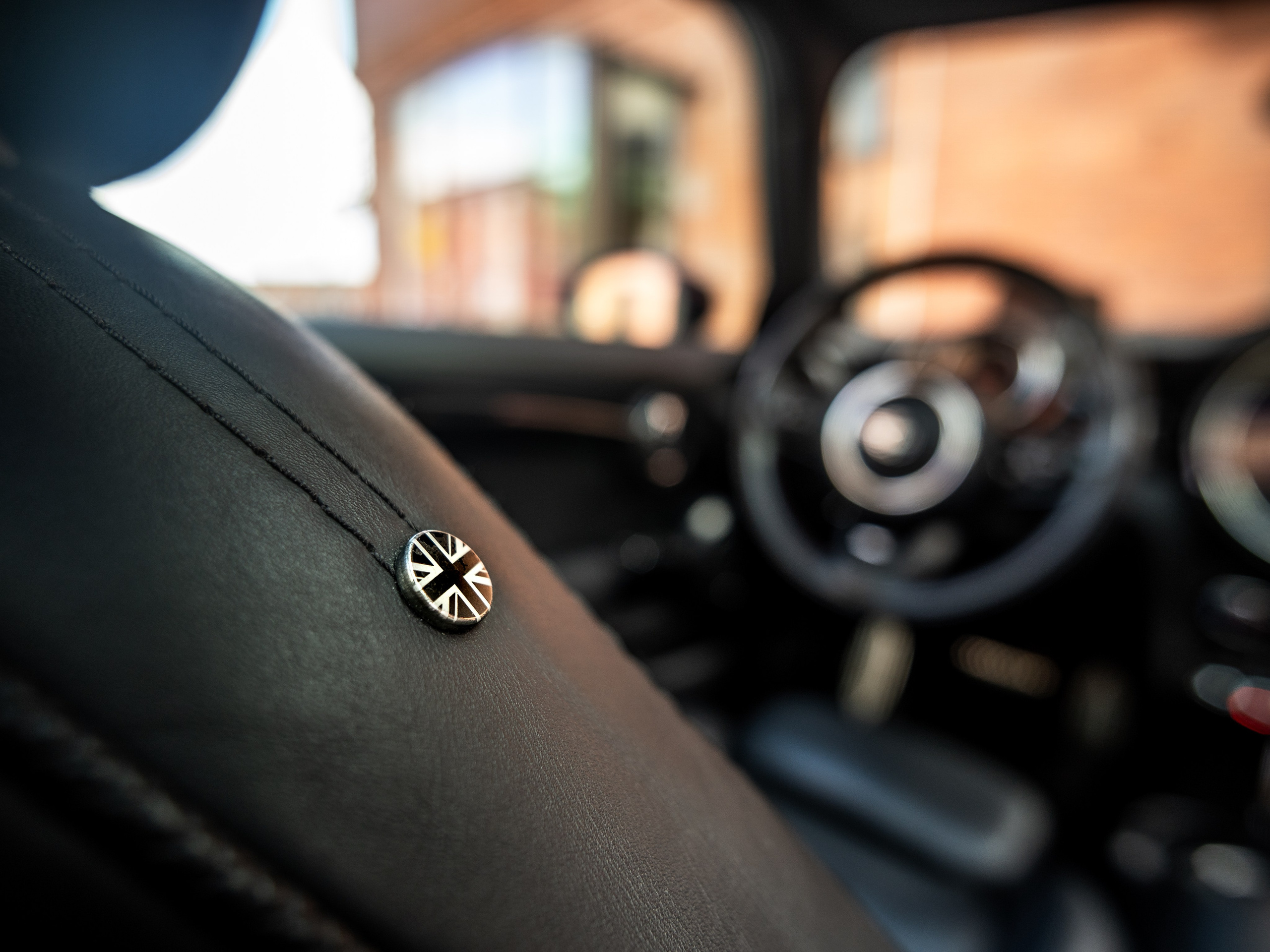 MINI JCW FOR SALE. Opasnophoto