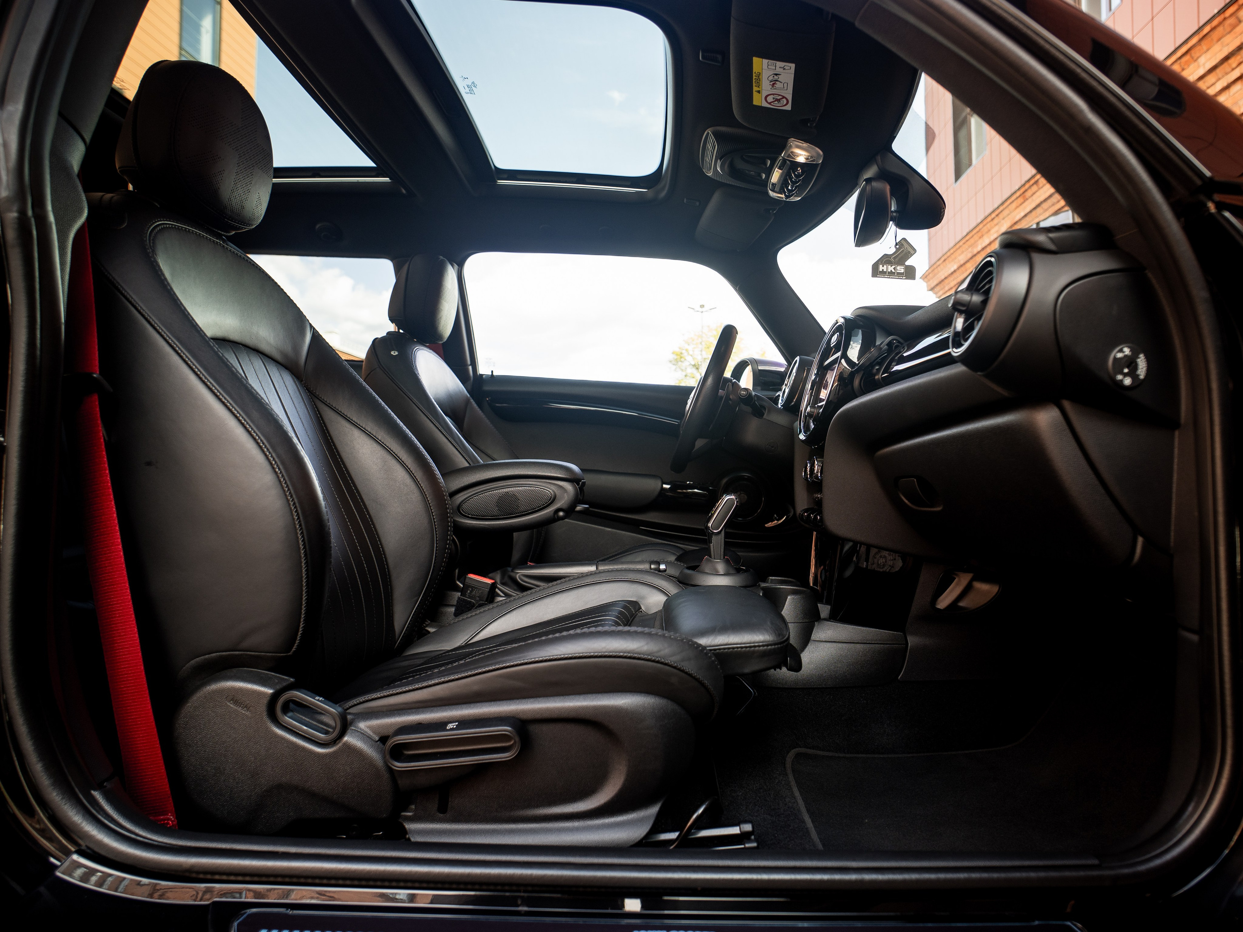 MINI JCW FOR SALE. Opasnophoto