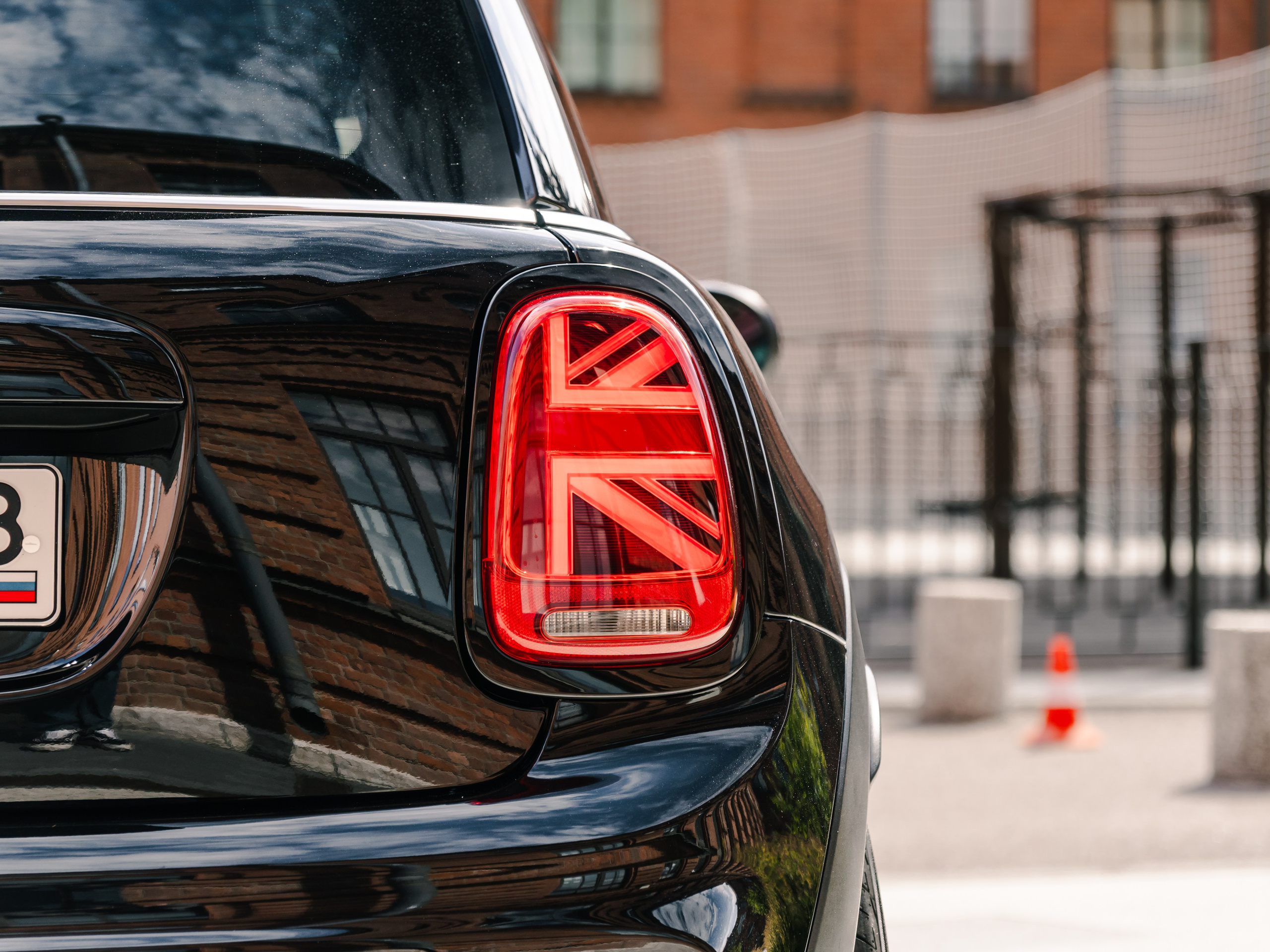 MINI JCW FOR SALE. Opasnophoto