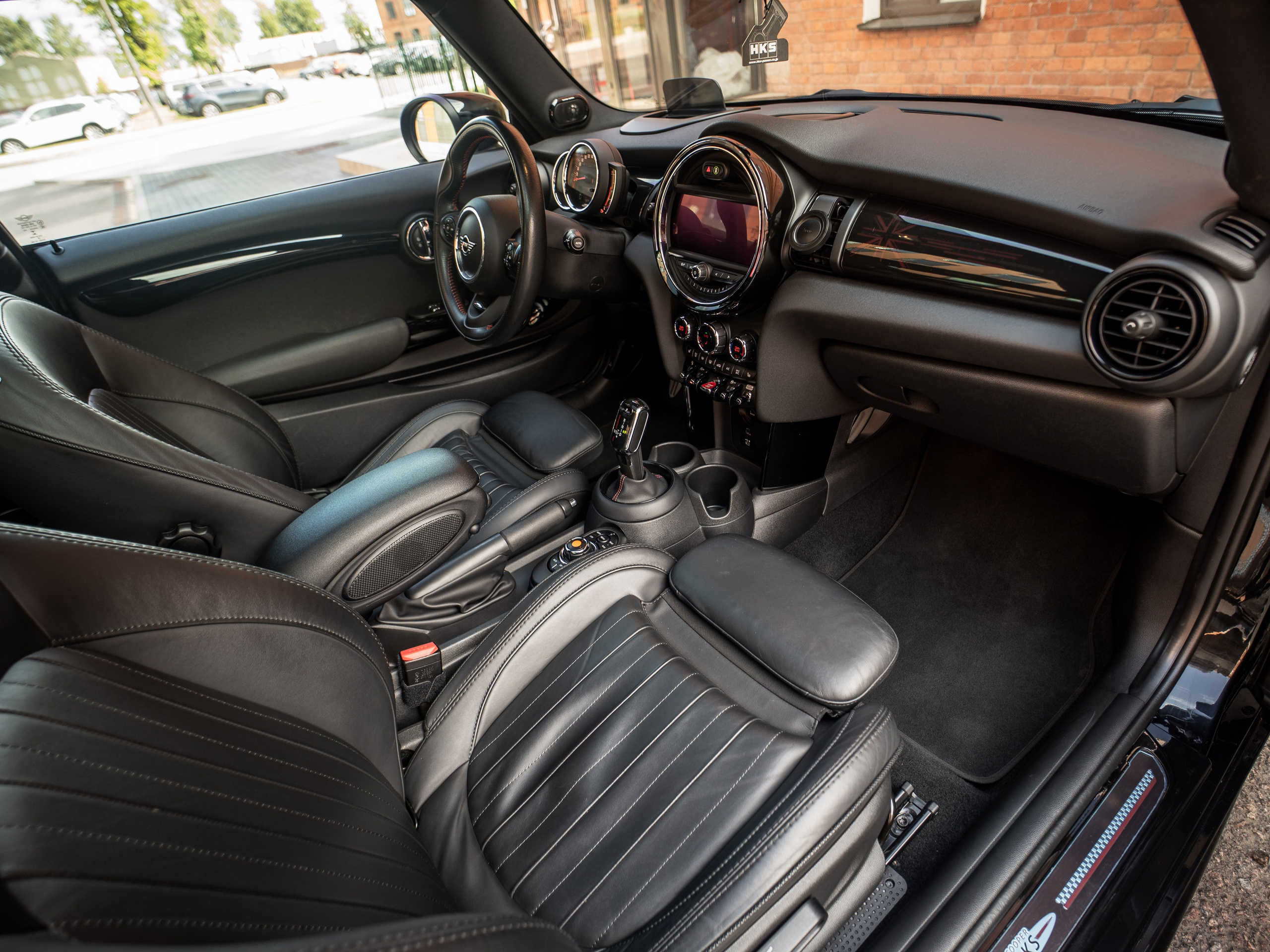 MINI JCW FOR SALE. Opasnophoto