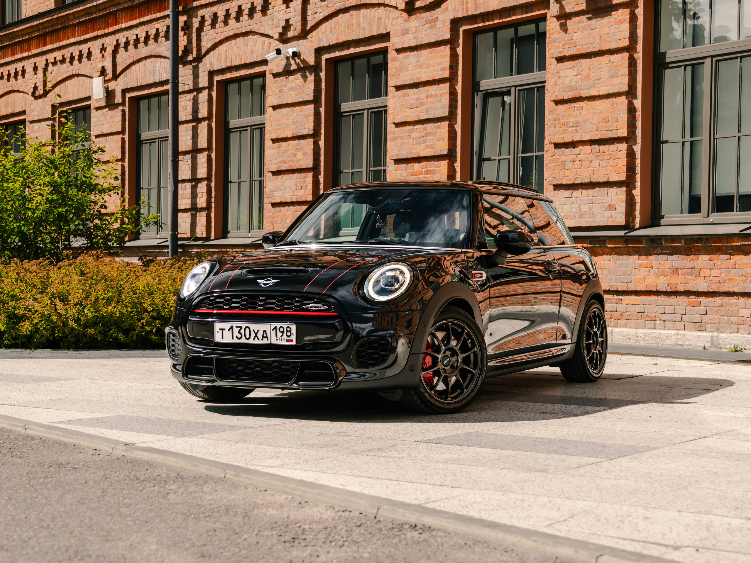 MINI JCW FOR SALE. Opasnophoto