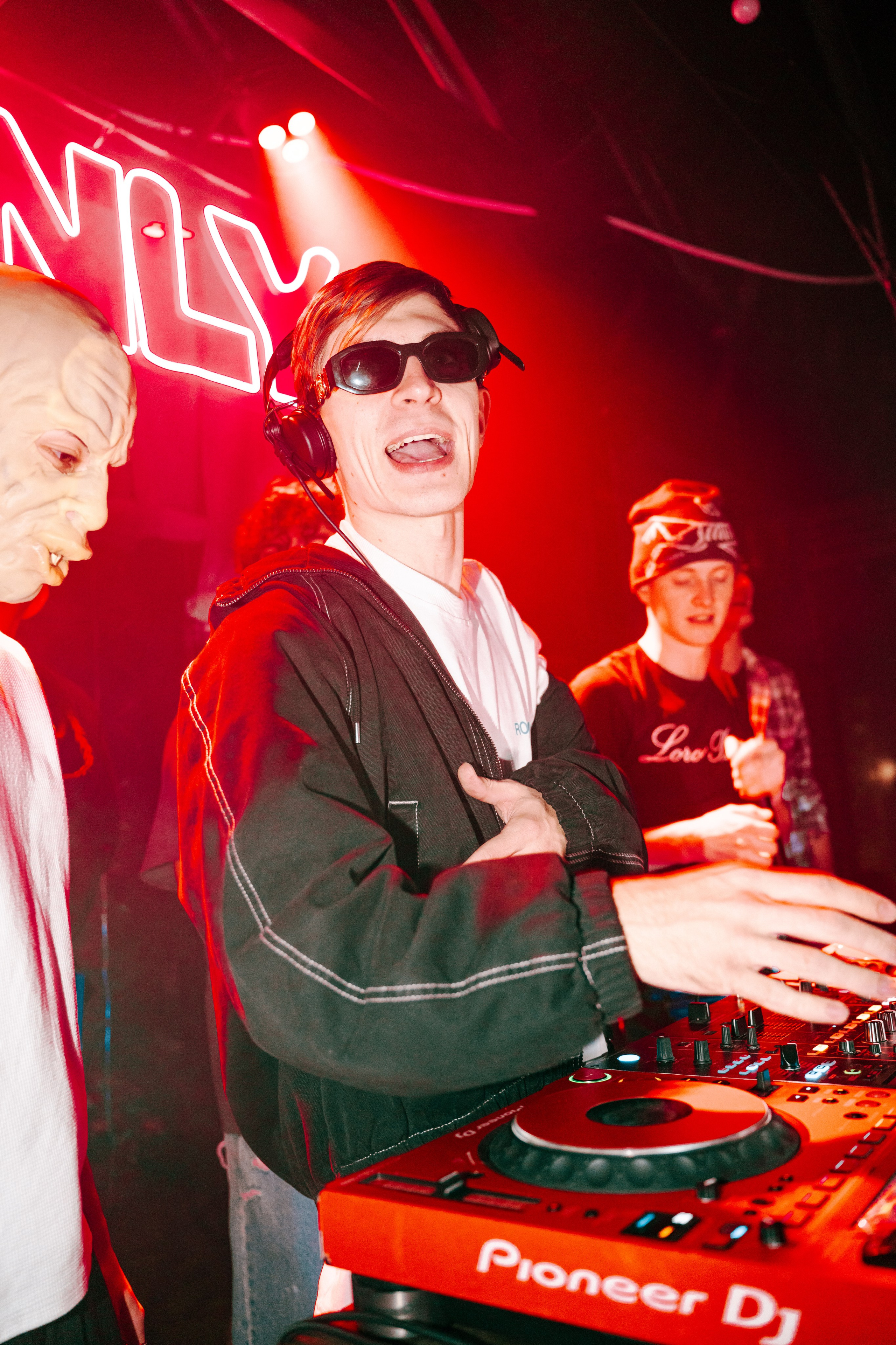 Only Birthday Party & 2HUG + Secret Guest / @Небесный сад. Концертный фотограф в Краснодаре