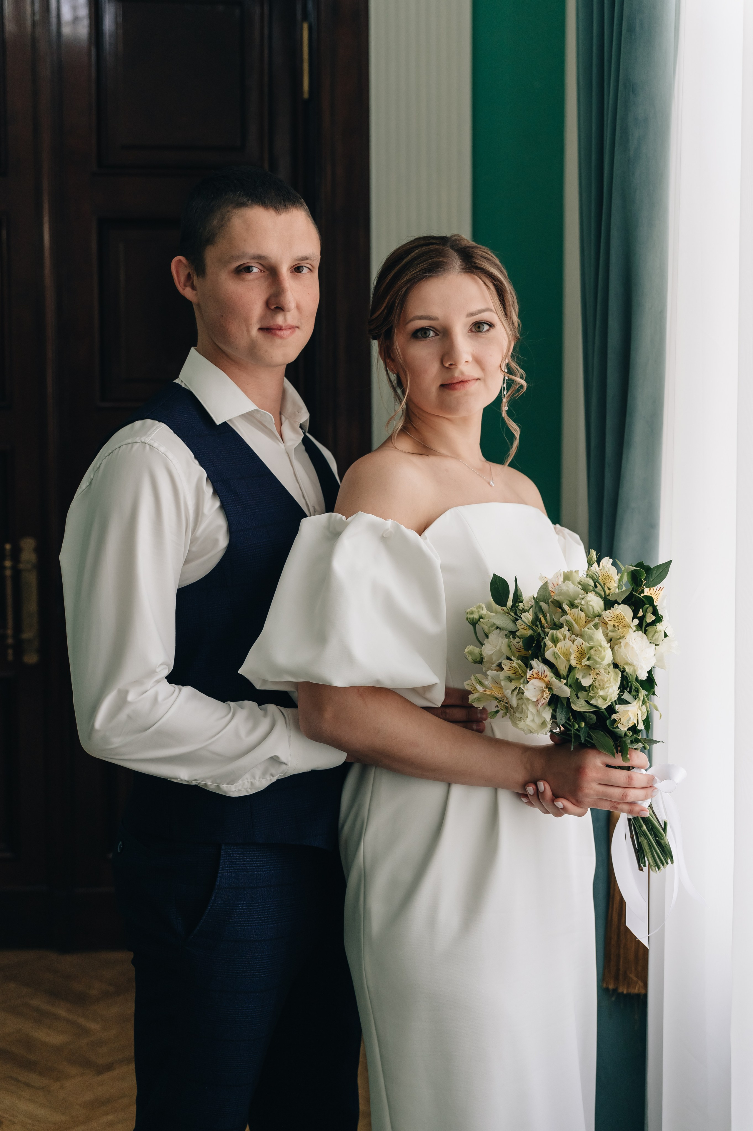 Свадебная фотосессия в Грибоедовском ЗАГСе. Портретный фотограф Москва Светлана Кашура