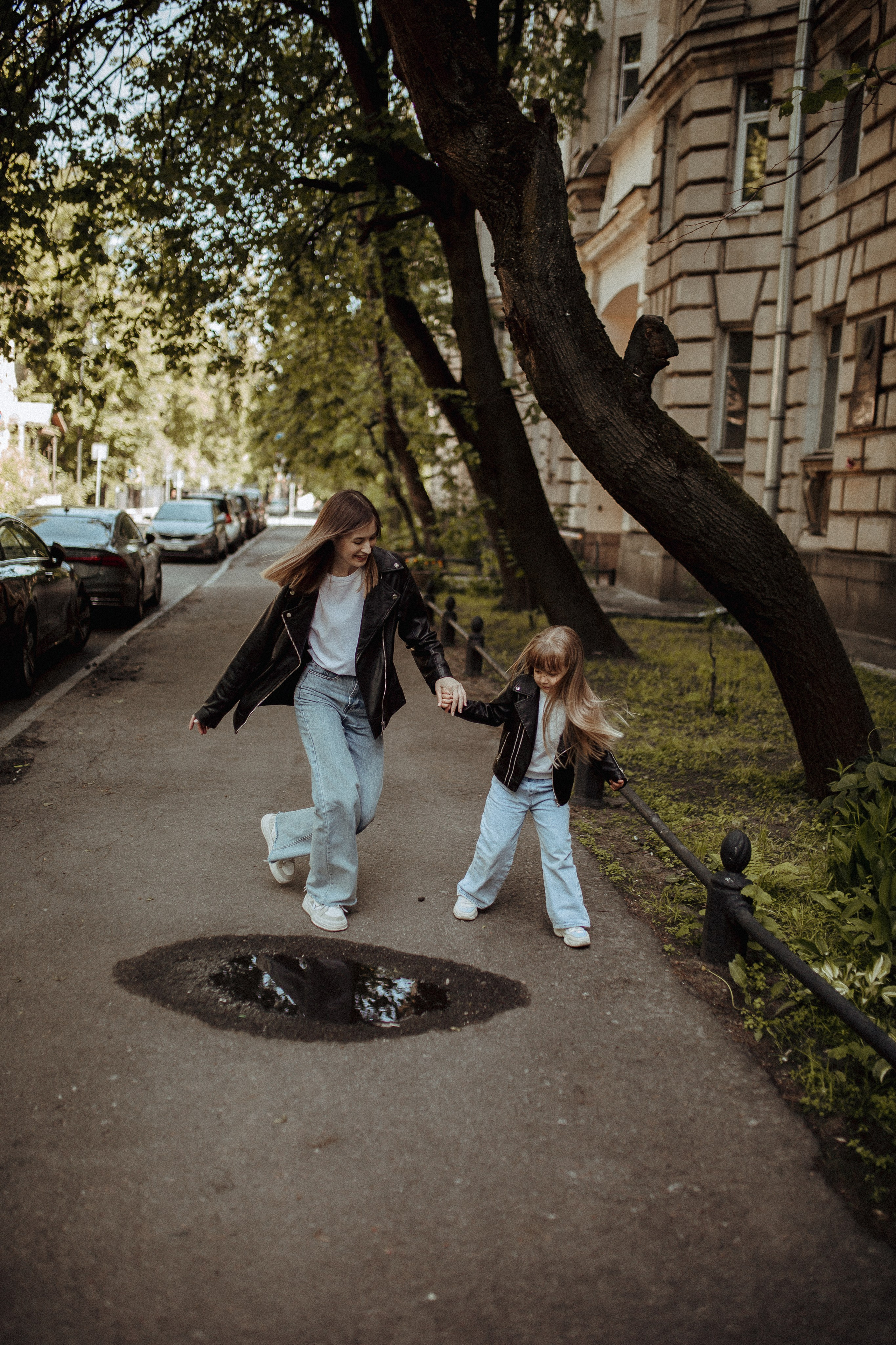 Елена и Алёна Петроградская сторона. Семейный и Свадебный фотограф в Санкт-Петербурге Плохая Екатерина